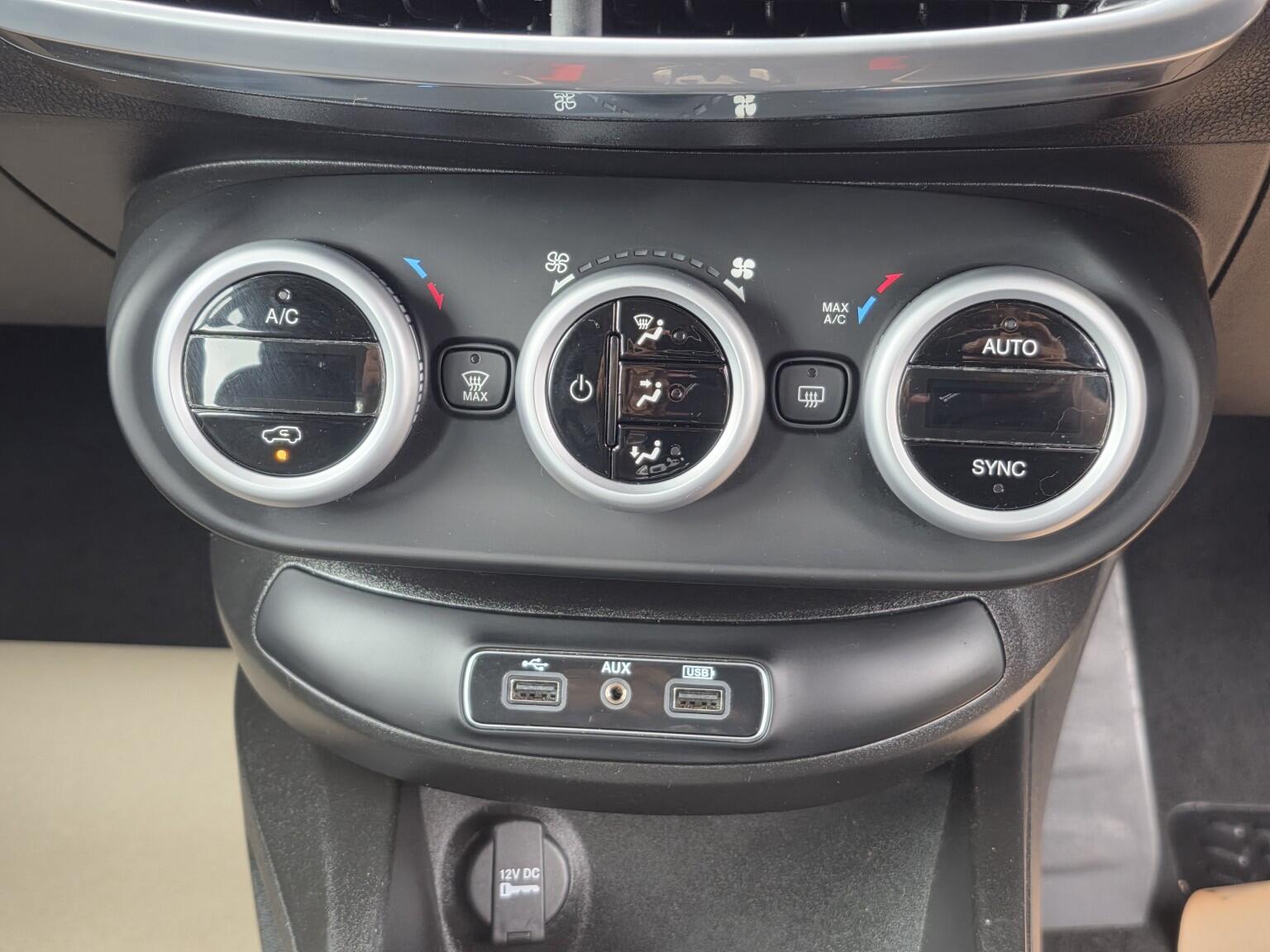 Fiat 500x view 21