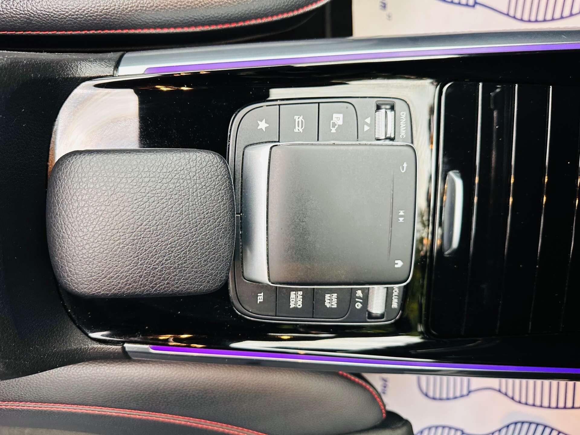 Mercedes-Benz Gla view 18