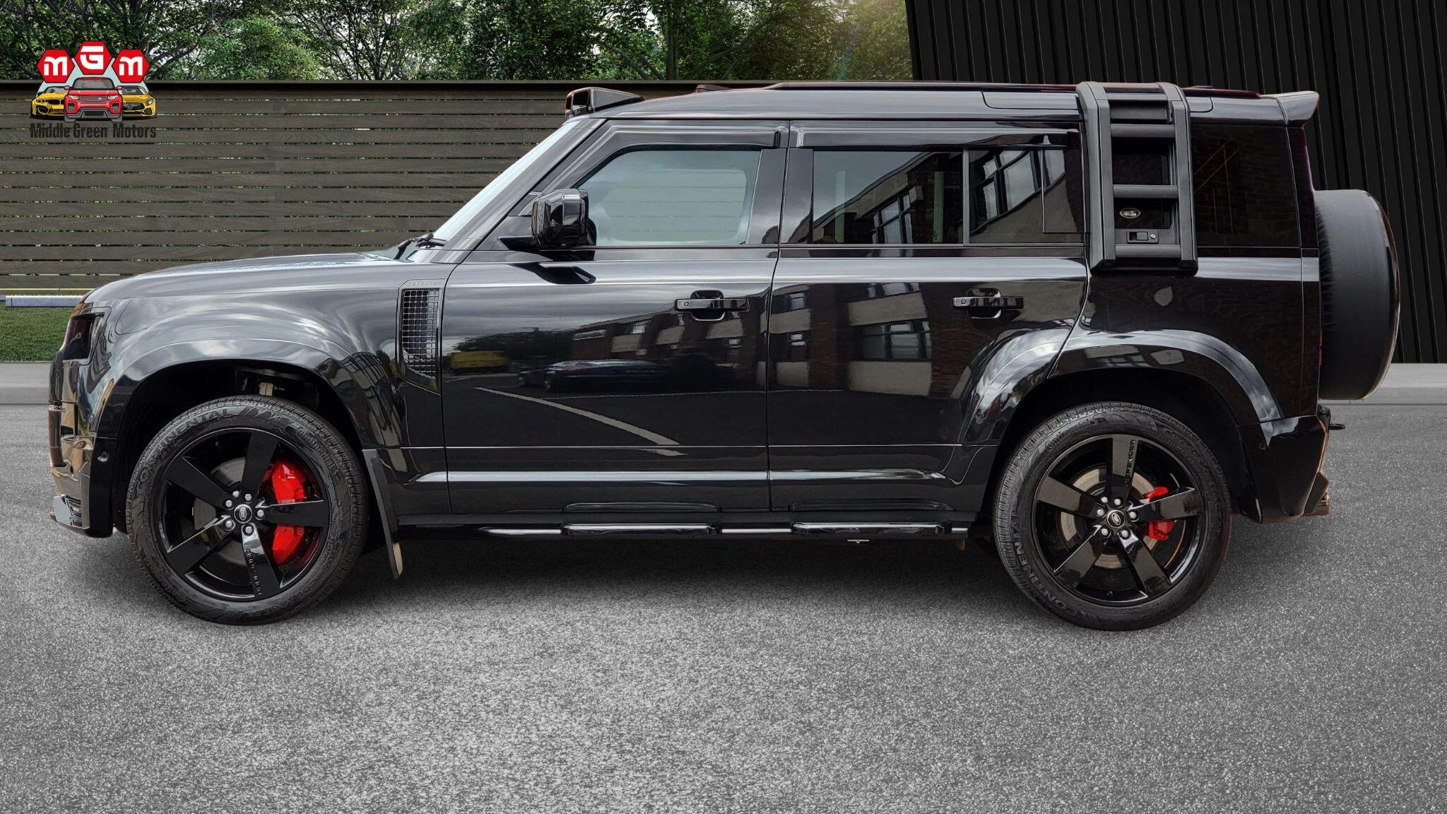 Land Rover Defender view 5