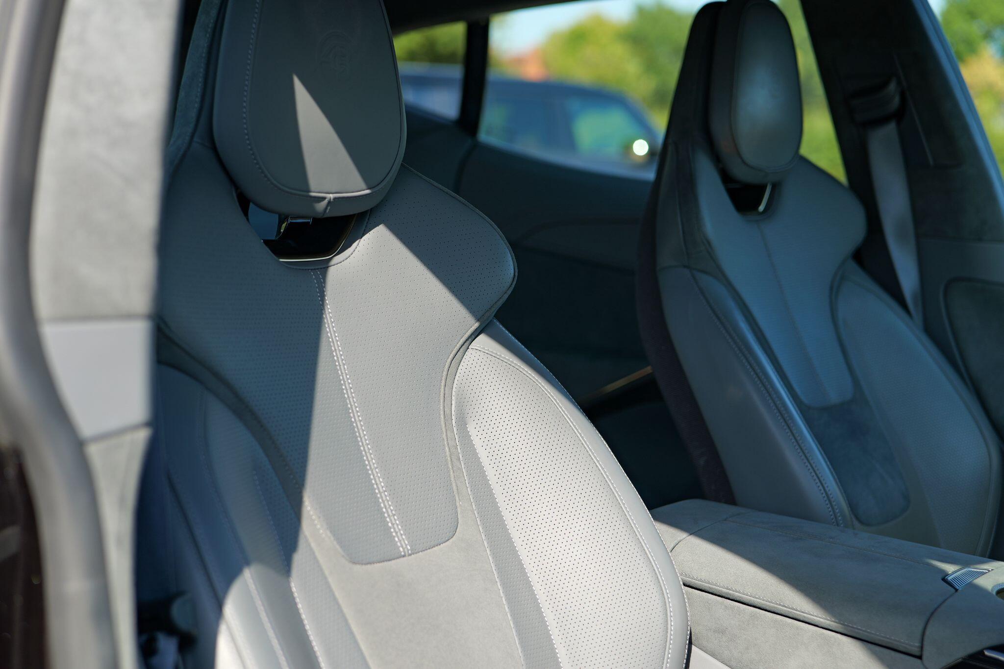 Lotus Eletre view 22