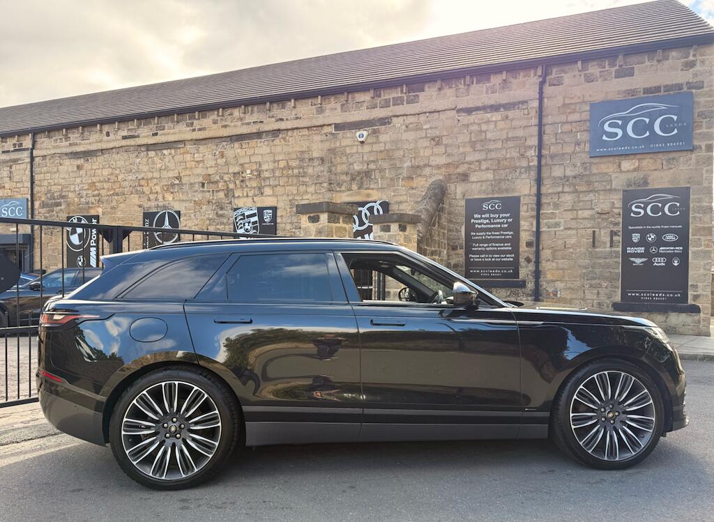 Land Rover Range Rover Velar view 5