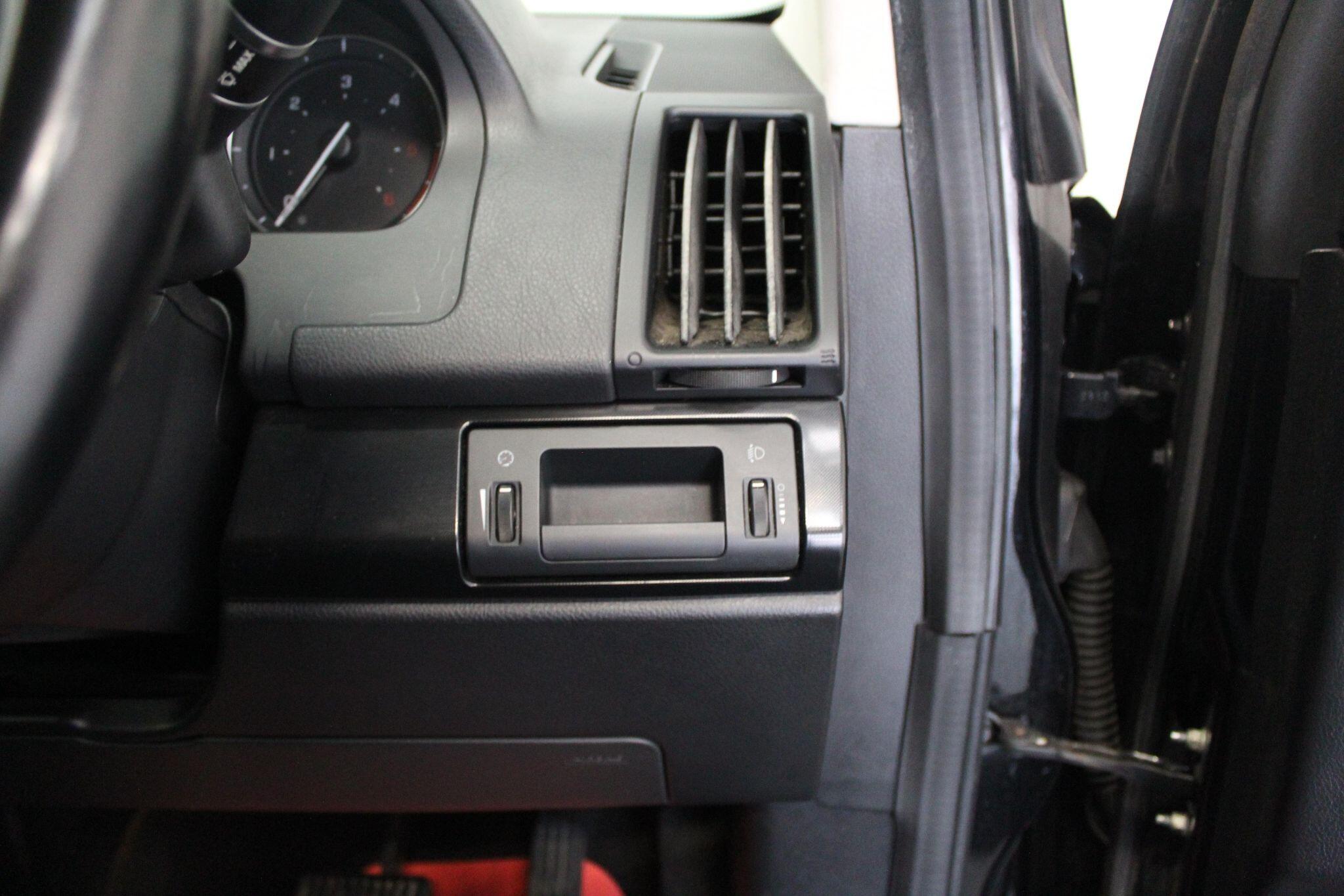 Land Rover Freelander view 45