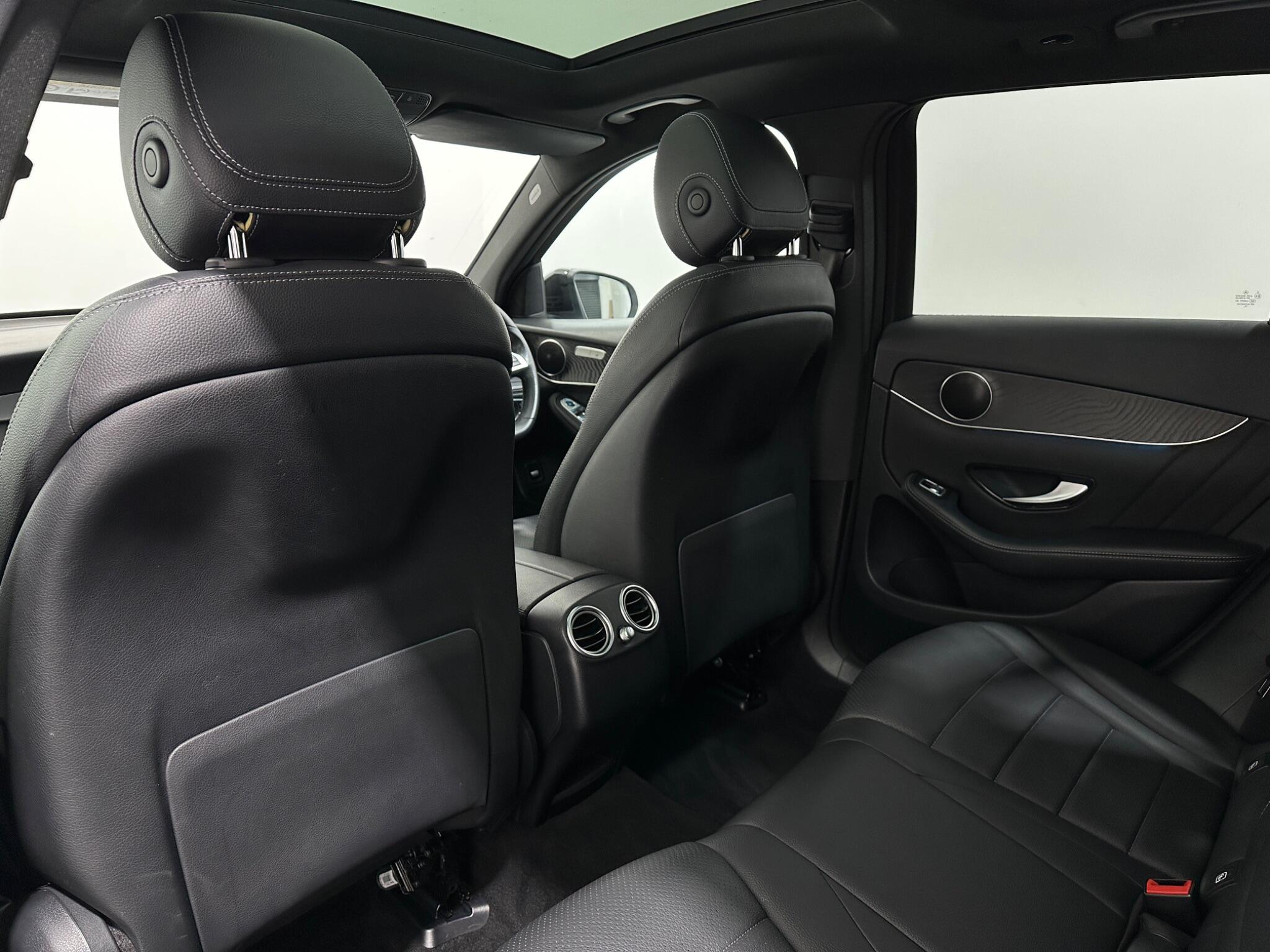 Mercedes-Benz GLC view 39