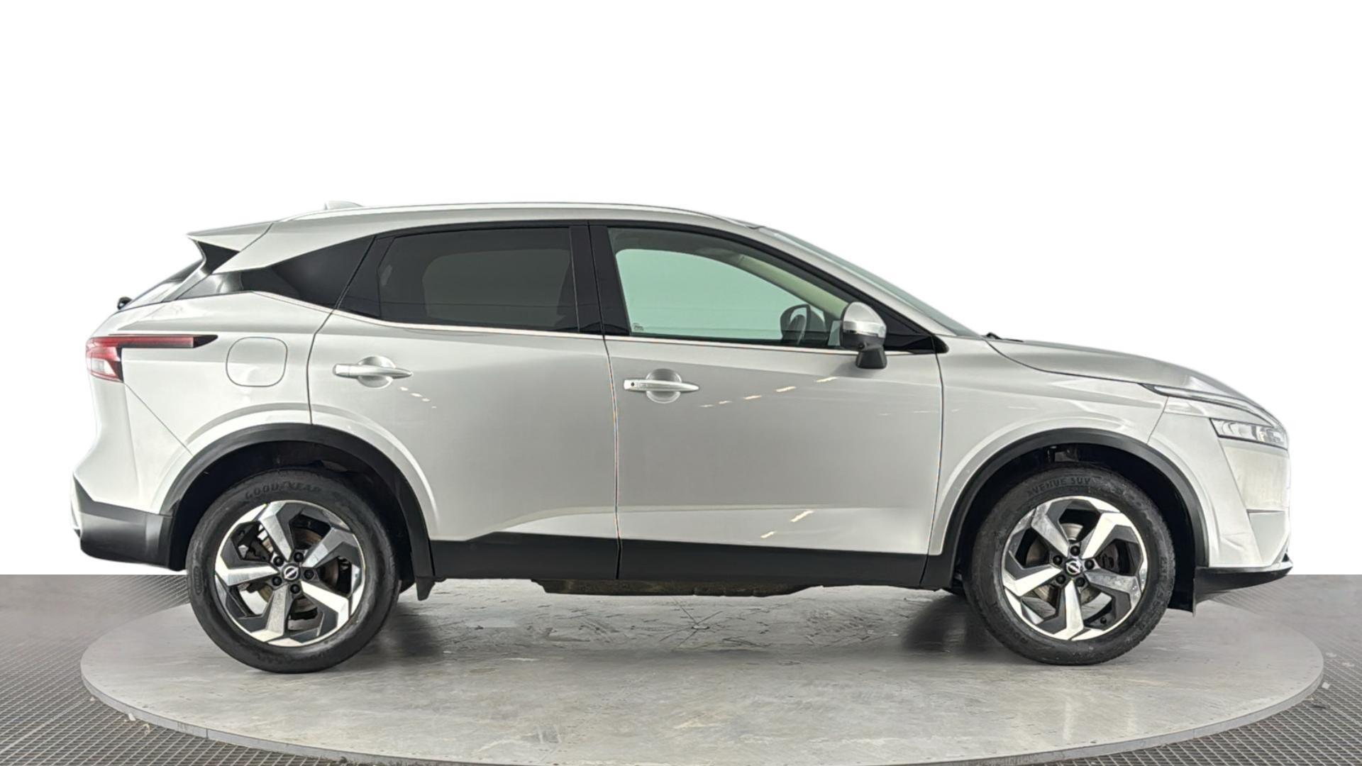 Nissan Qashqai view 3