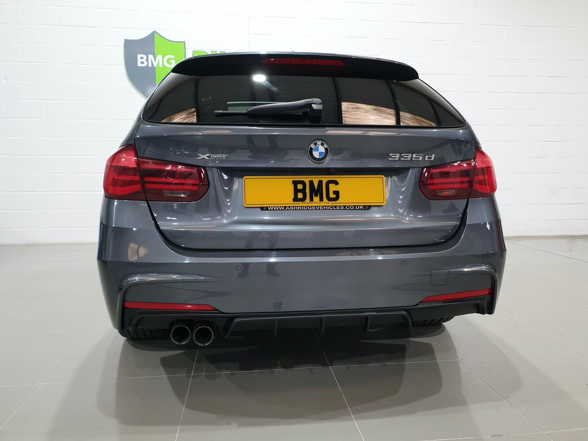 BMW 3 Series view 36