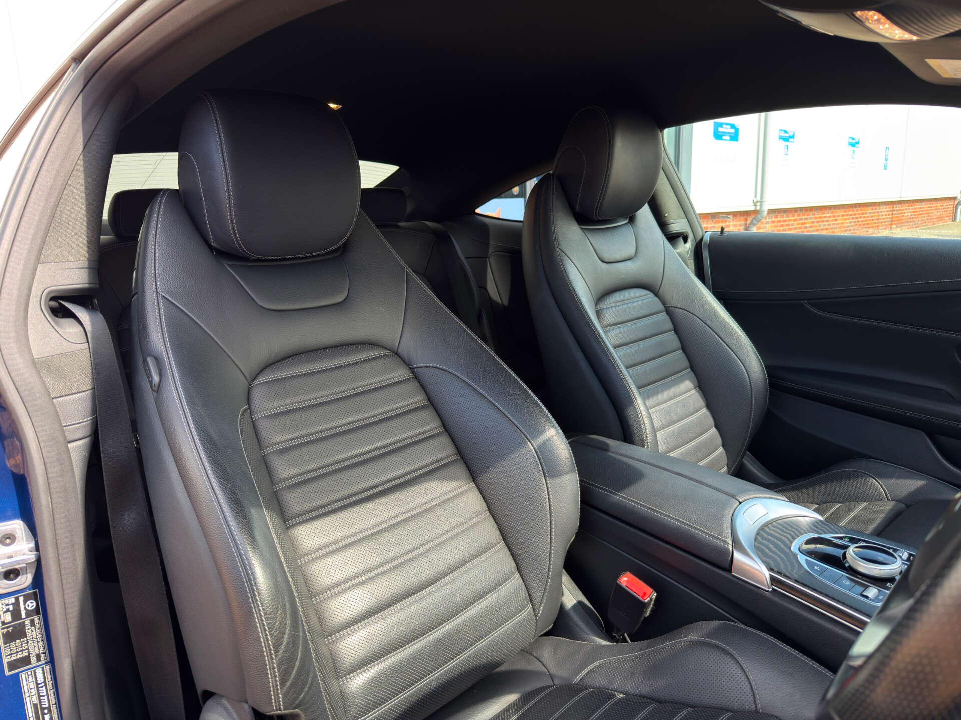 Mercedes-Benz C Class view 12