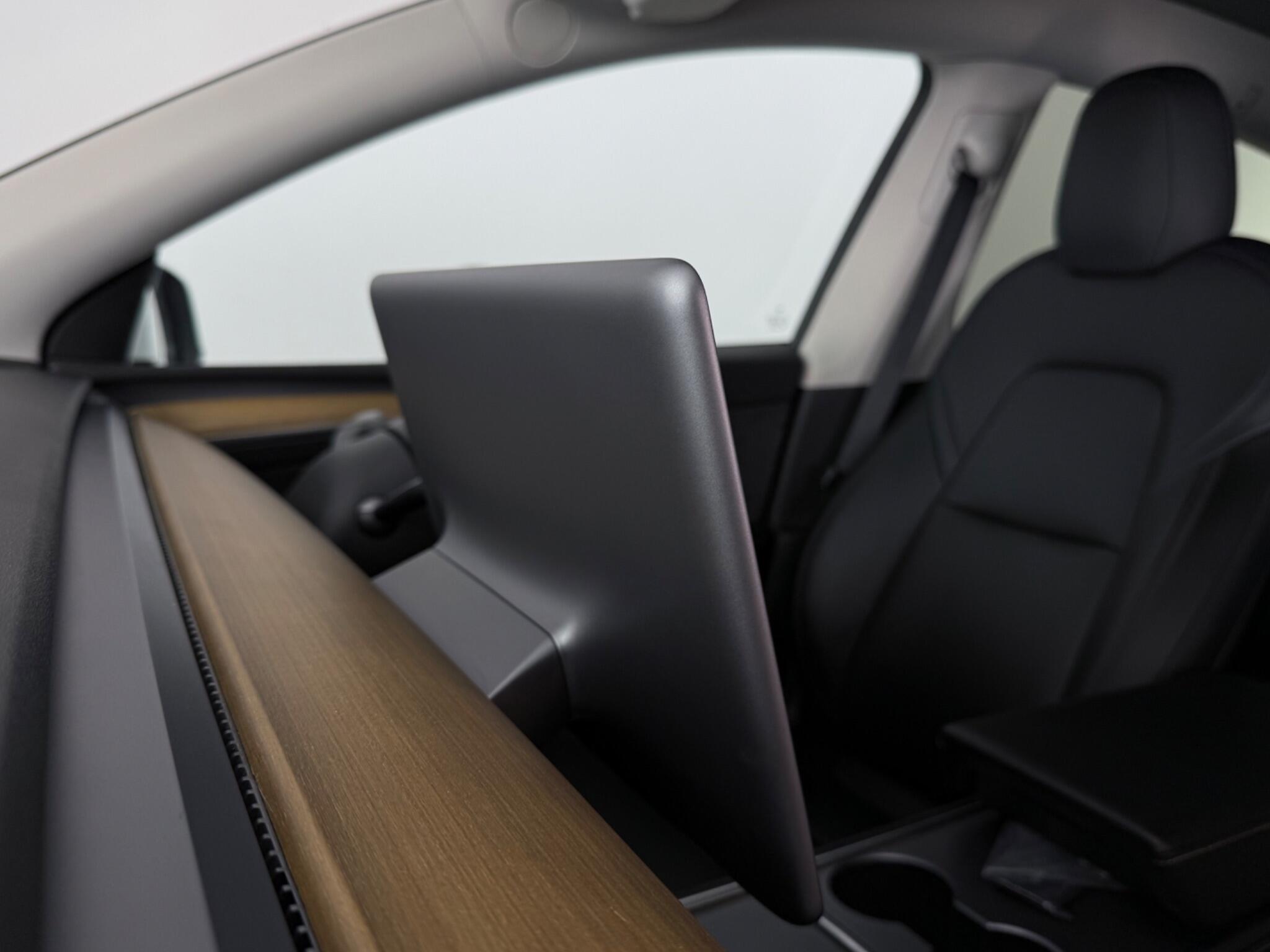 Tesla Model Y view 28