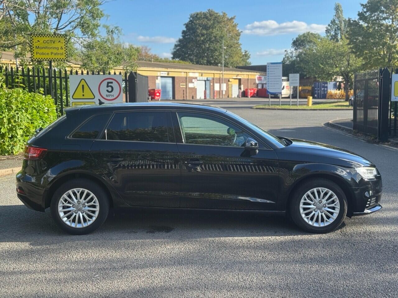 Audi A3 view 8