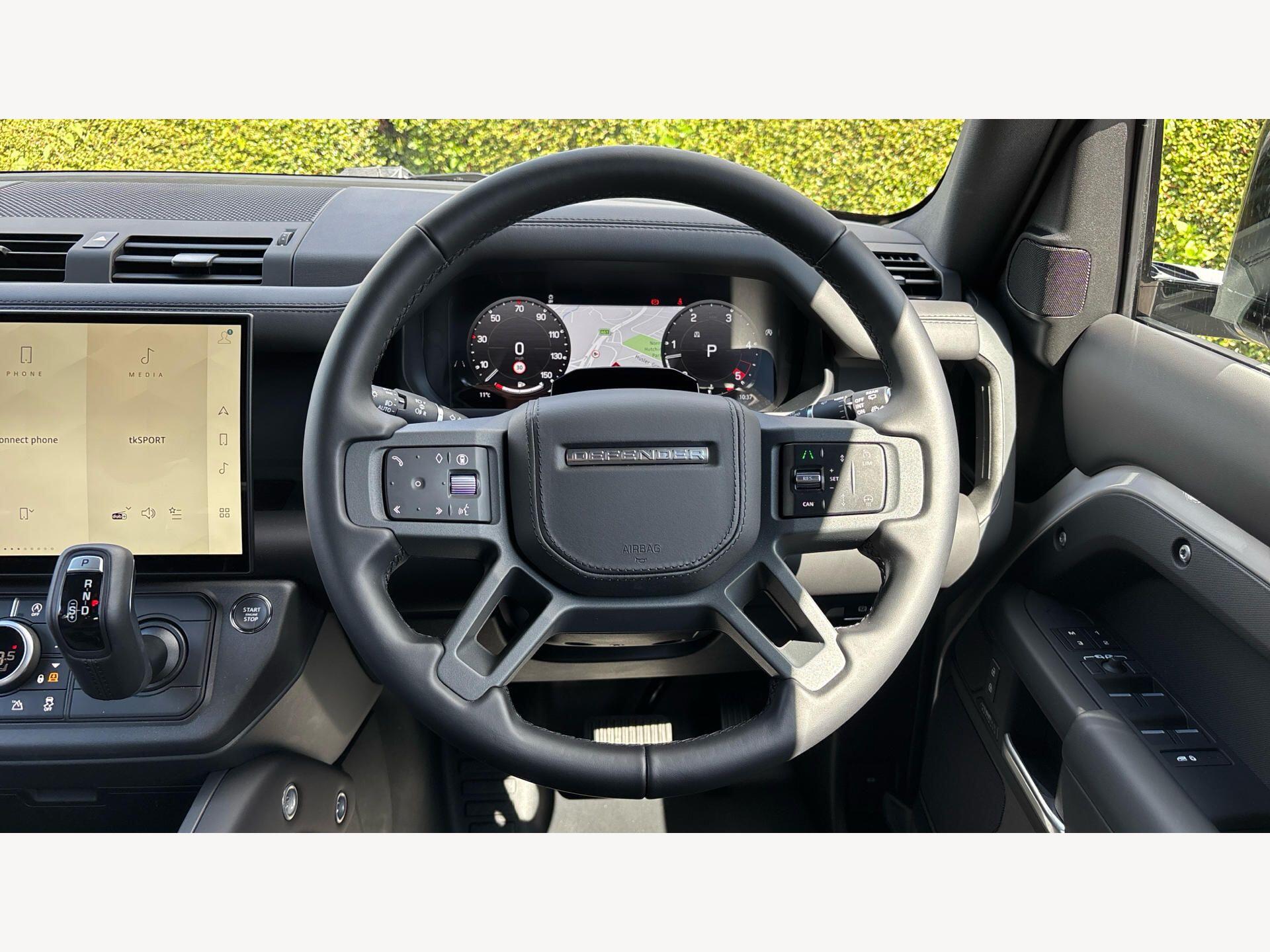 Land Rover Defender view 18