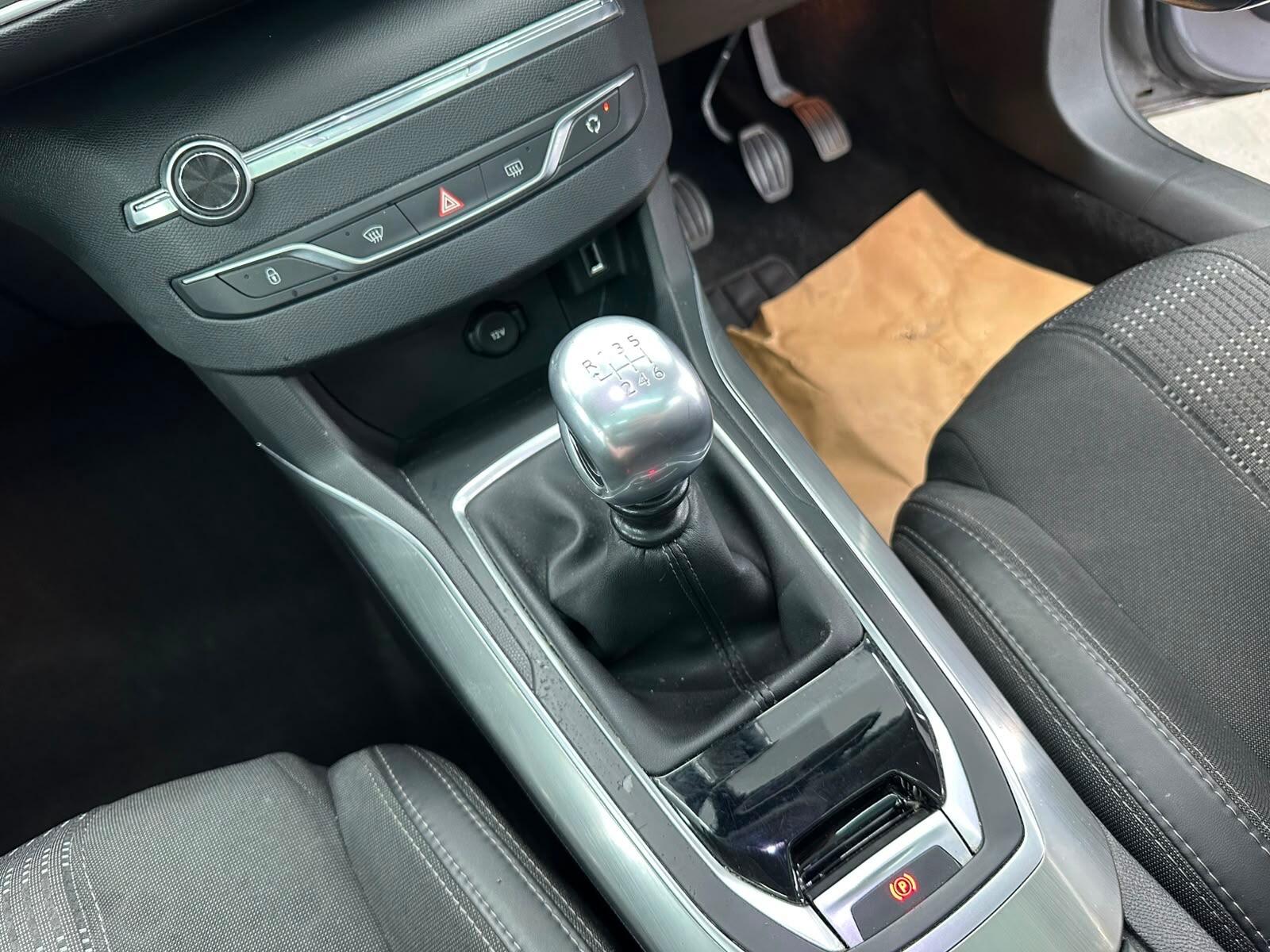 Peugeot 308 view 56