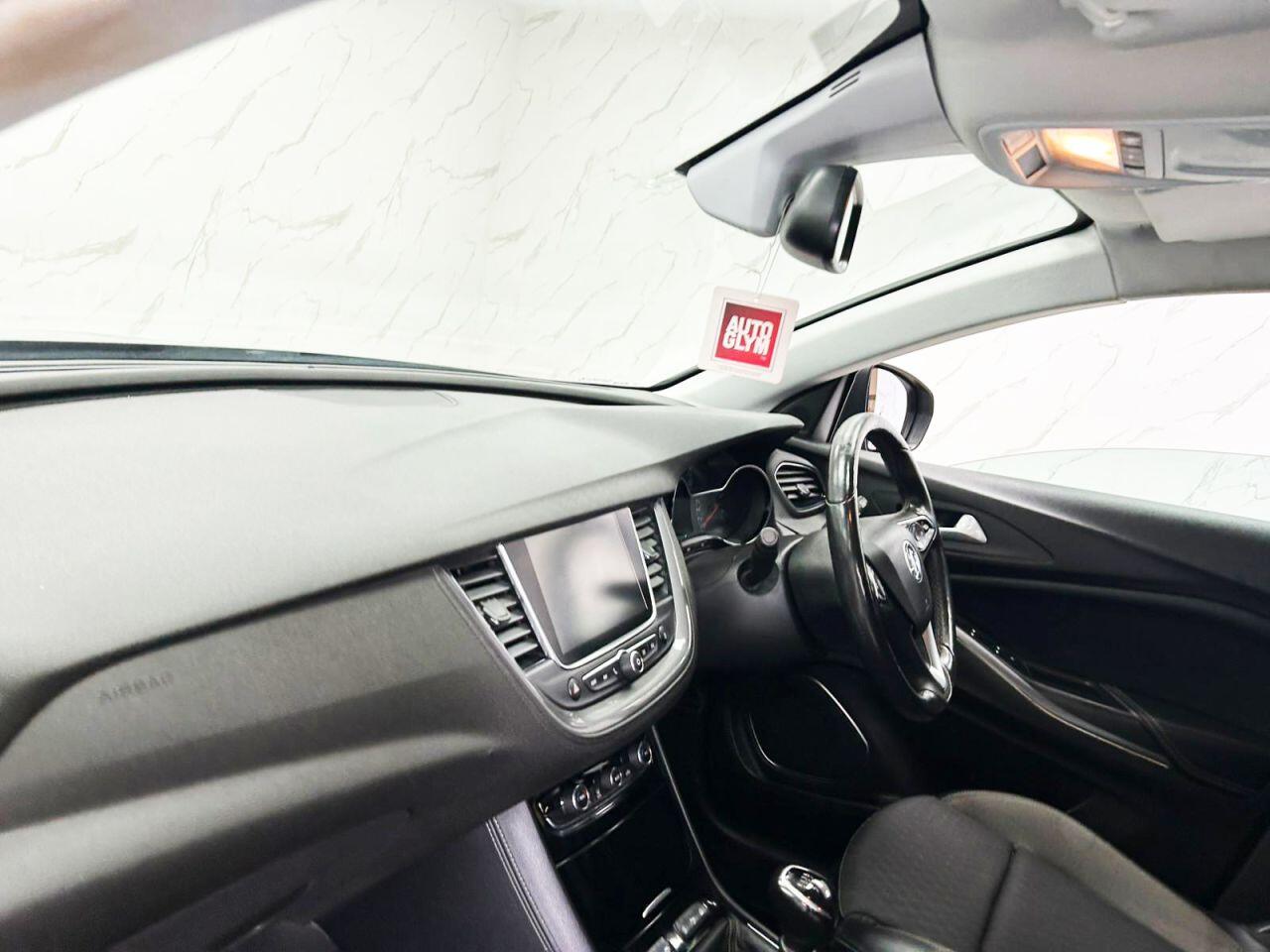 Vauxhall Grandland X view 14