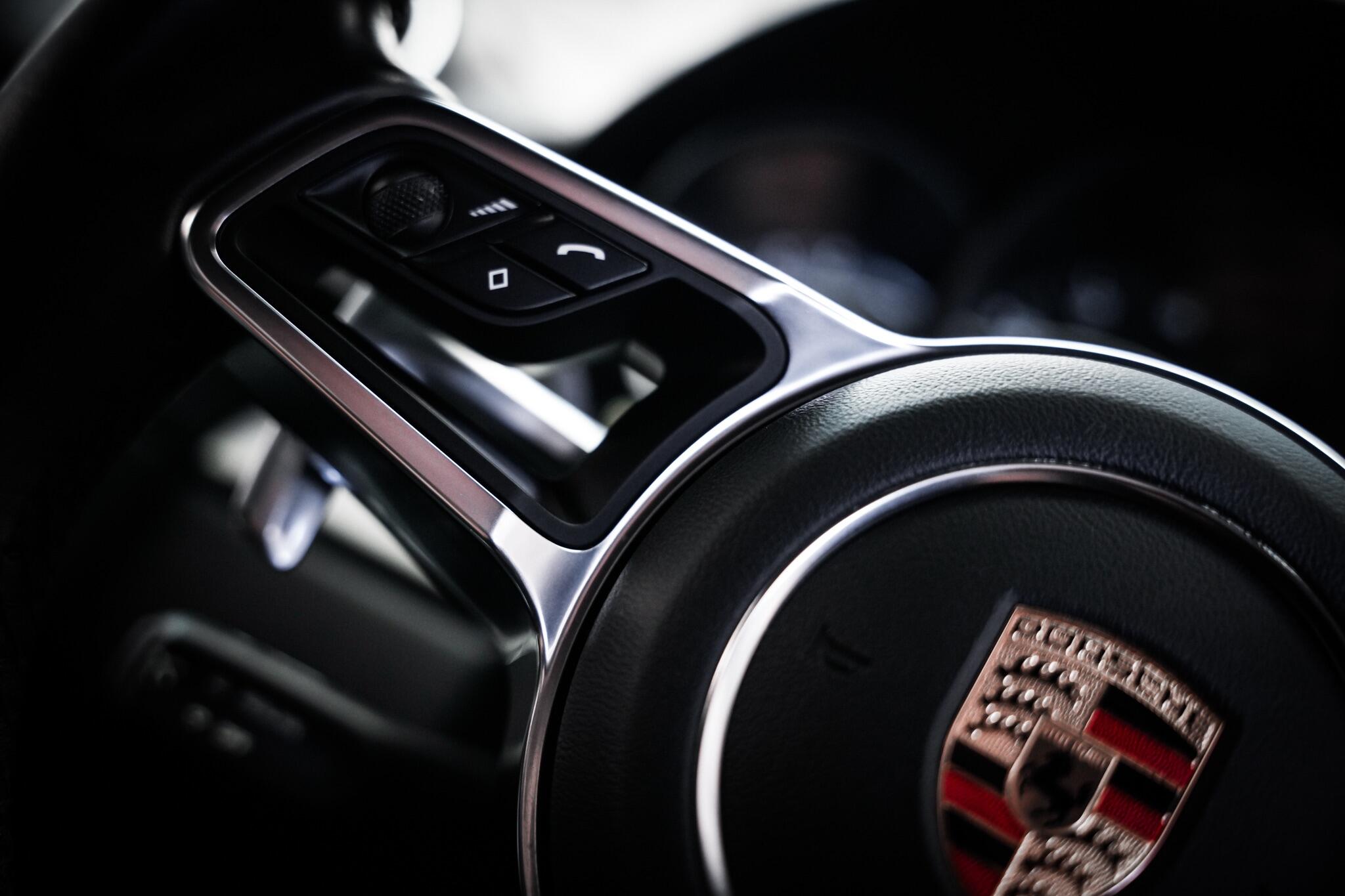 Porsche Cayman view 47