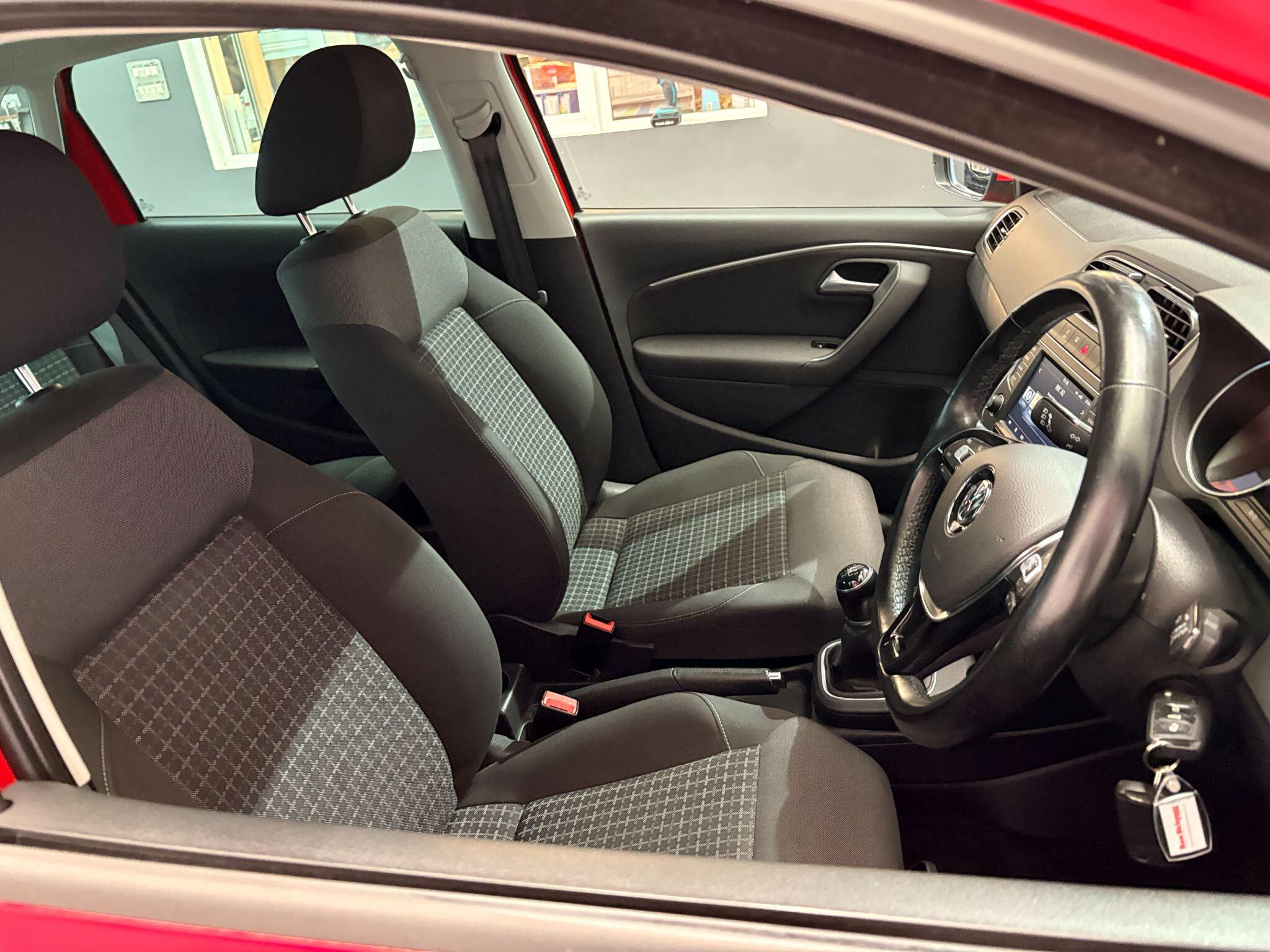 Volkswagen Polo view 25