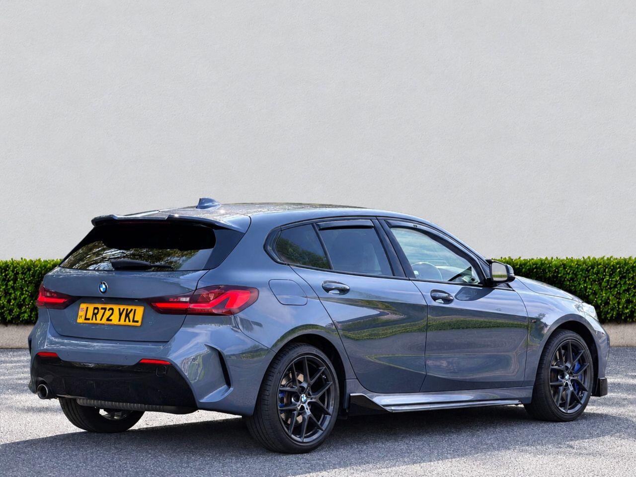 BMW 1 Series view 7
