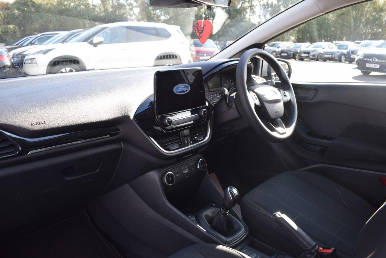 Ford Fiesta view 16