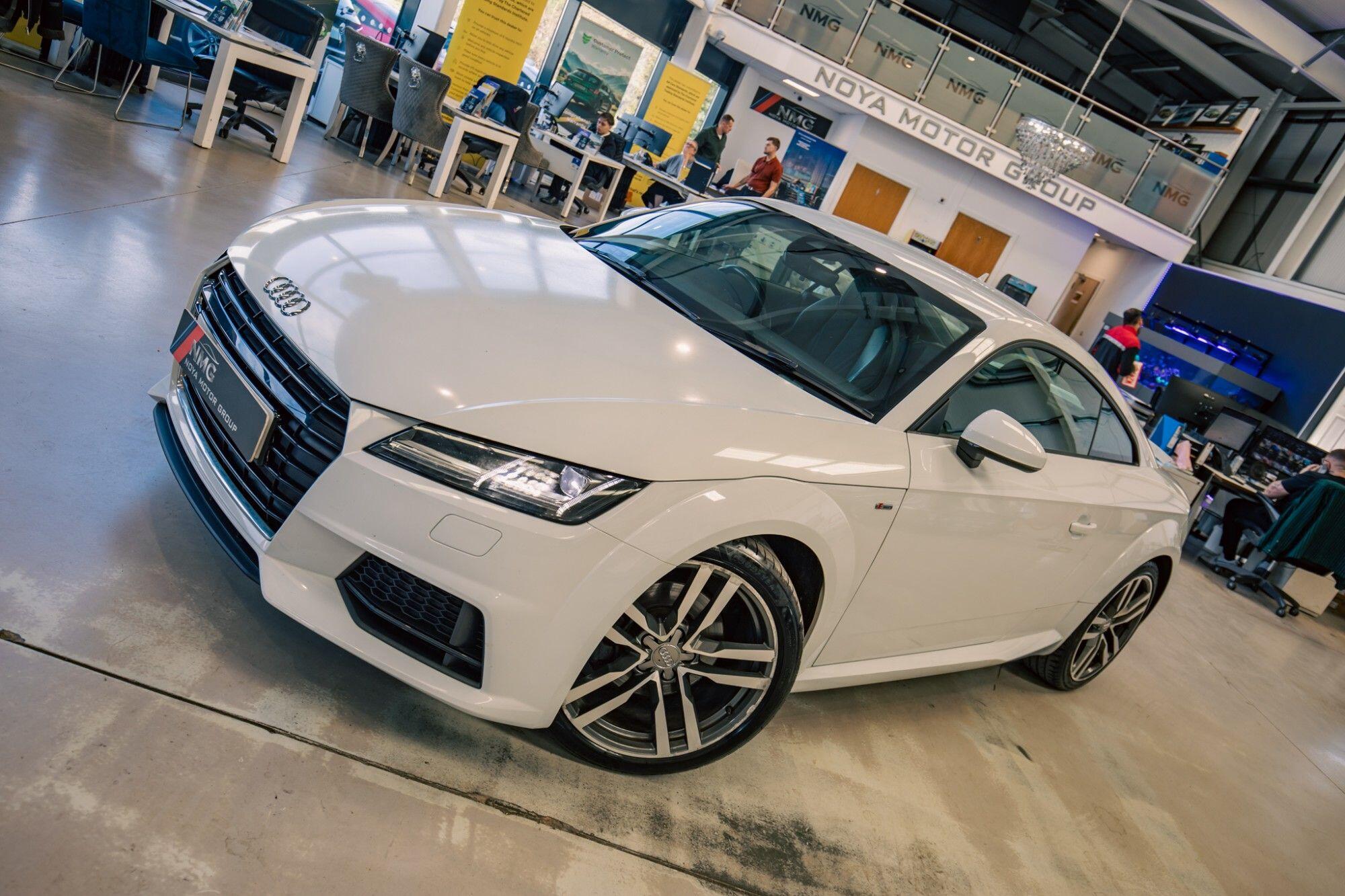 Audi TT view 5