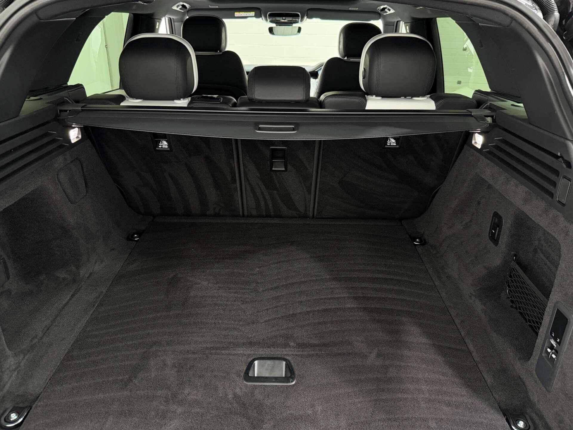 Land Rover Range Rover Sport view 27