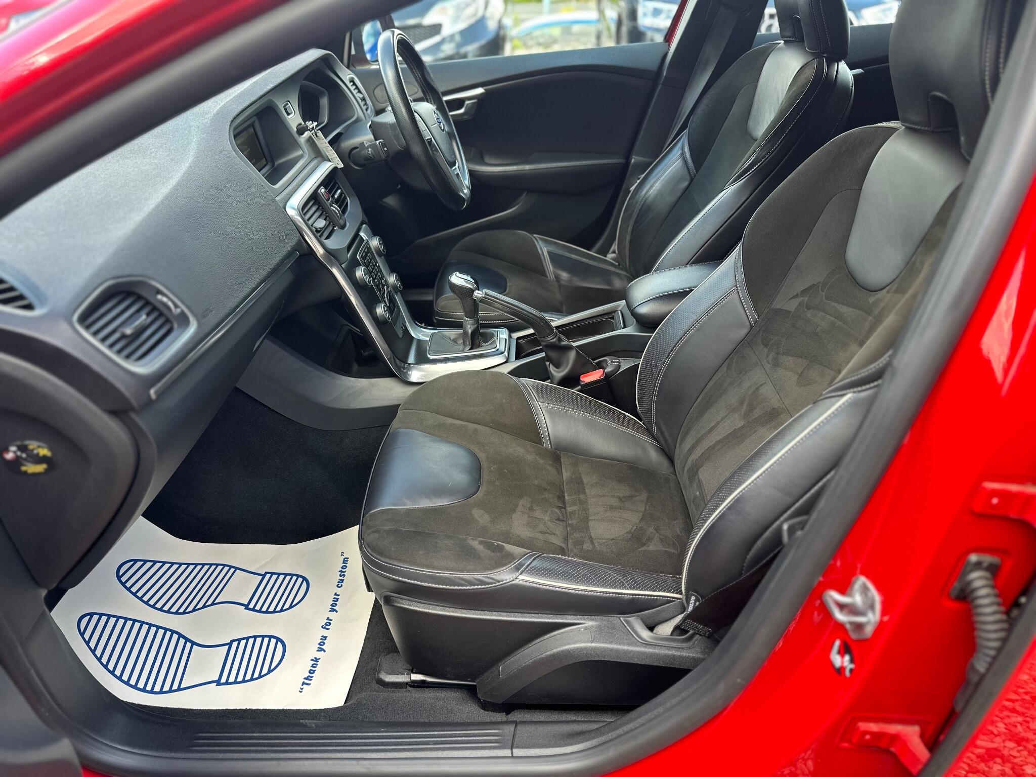 Volvo V40 view 47