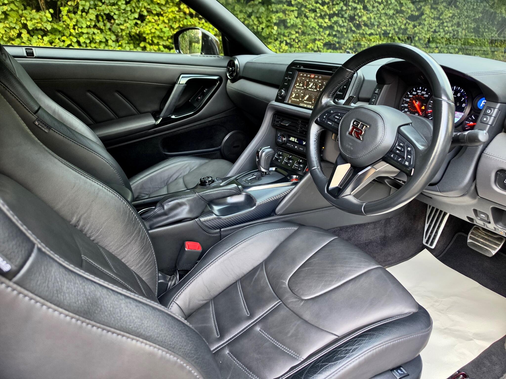 Nissan GT-R view 2