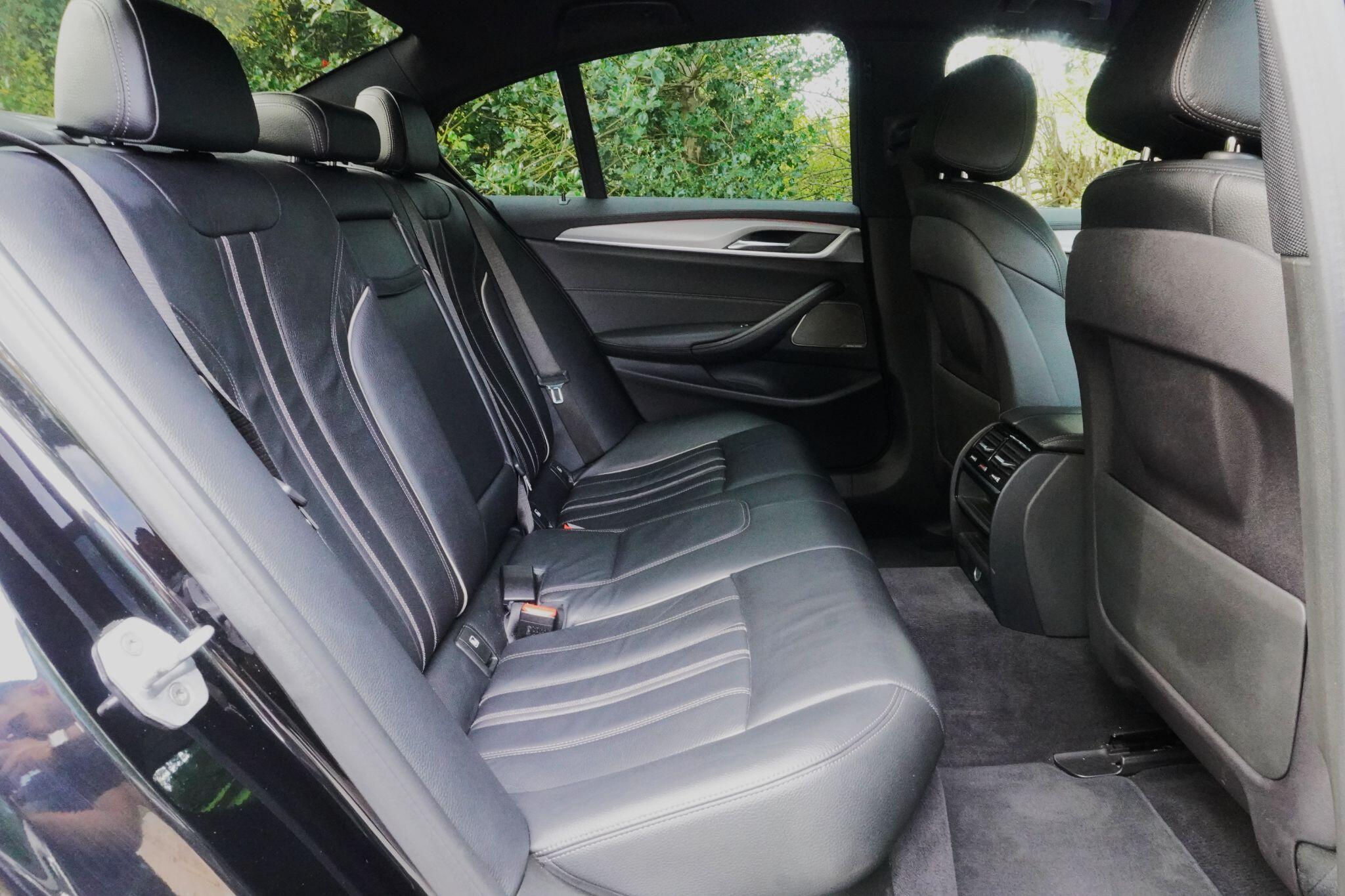 BMW 5 Series view 55