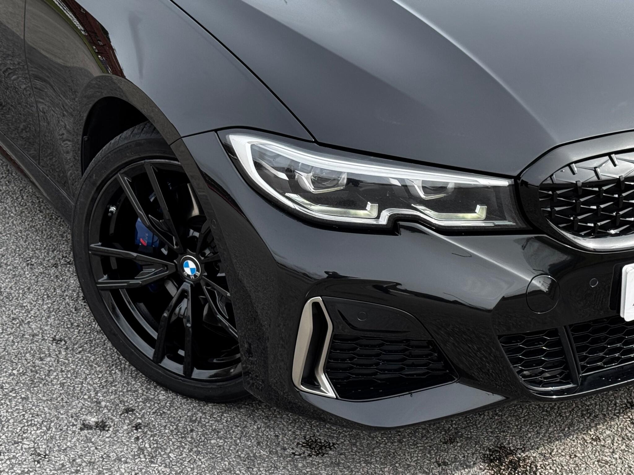 BMW 3 Series view 52