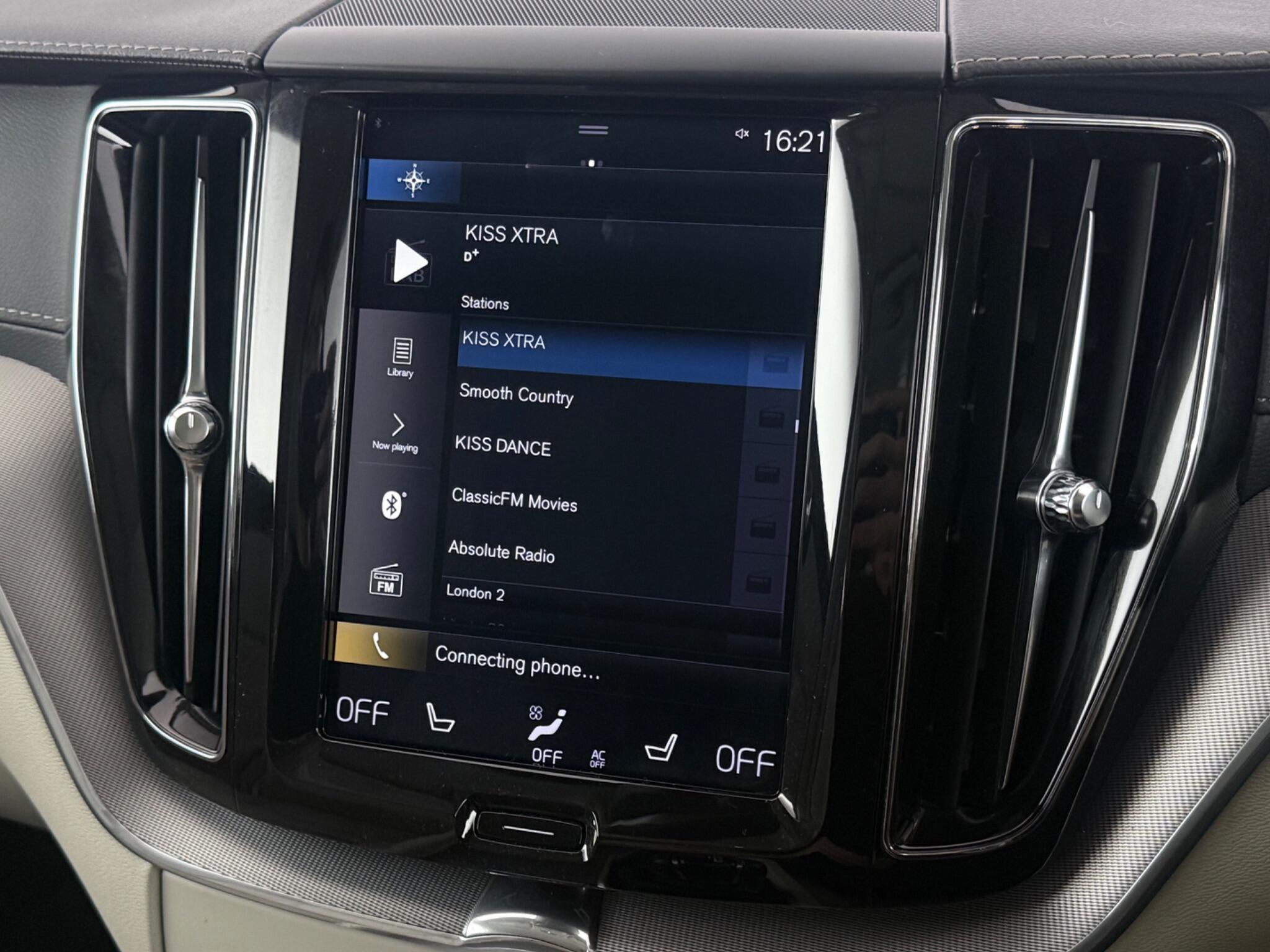 Volvo XC60 view 25