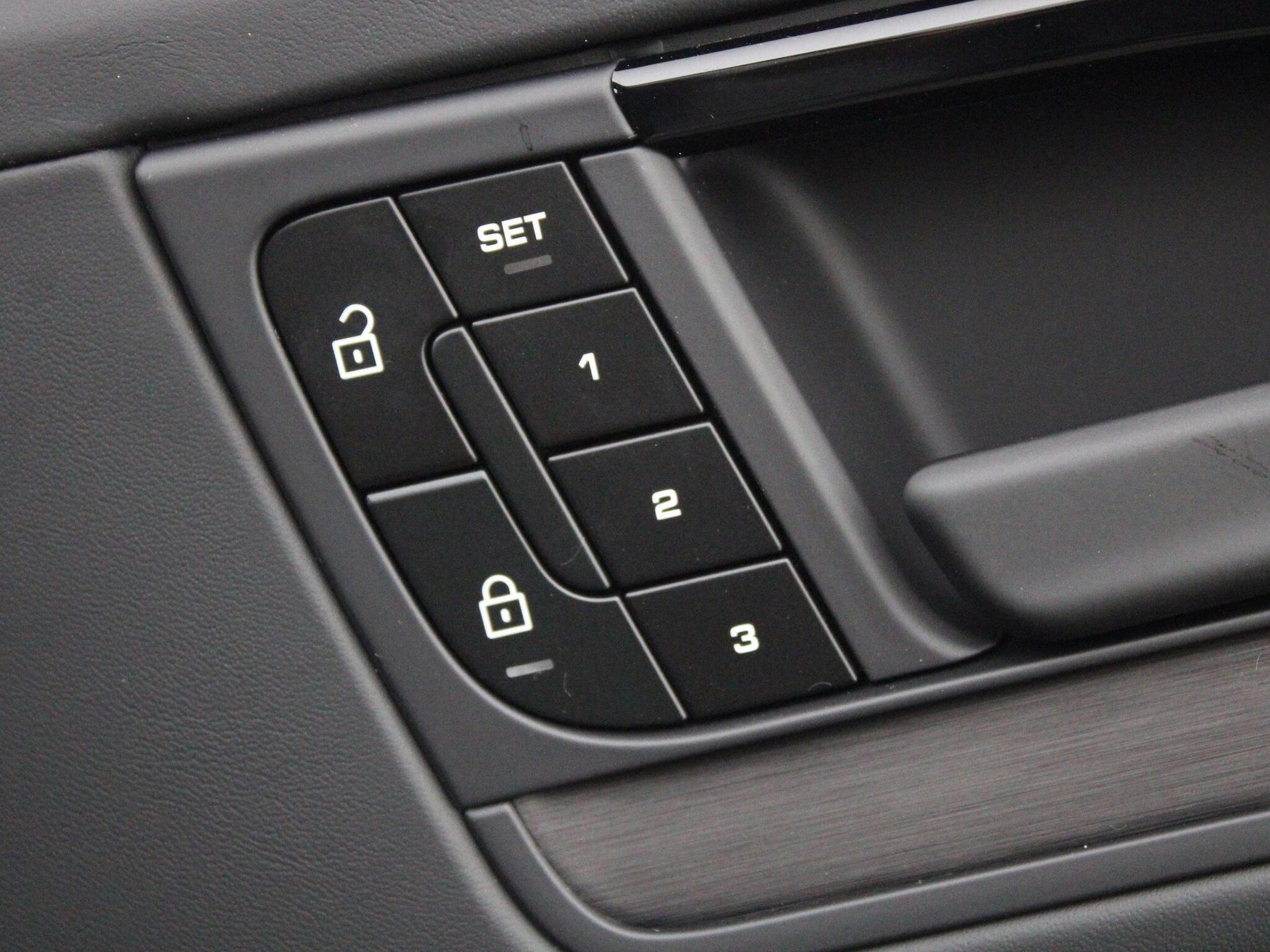 Porsche Cayenne view 21