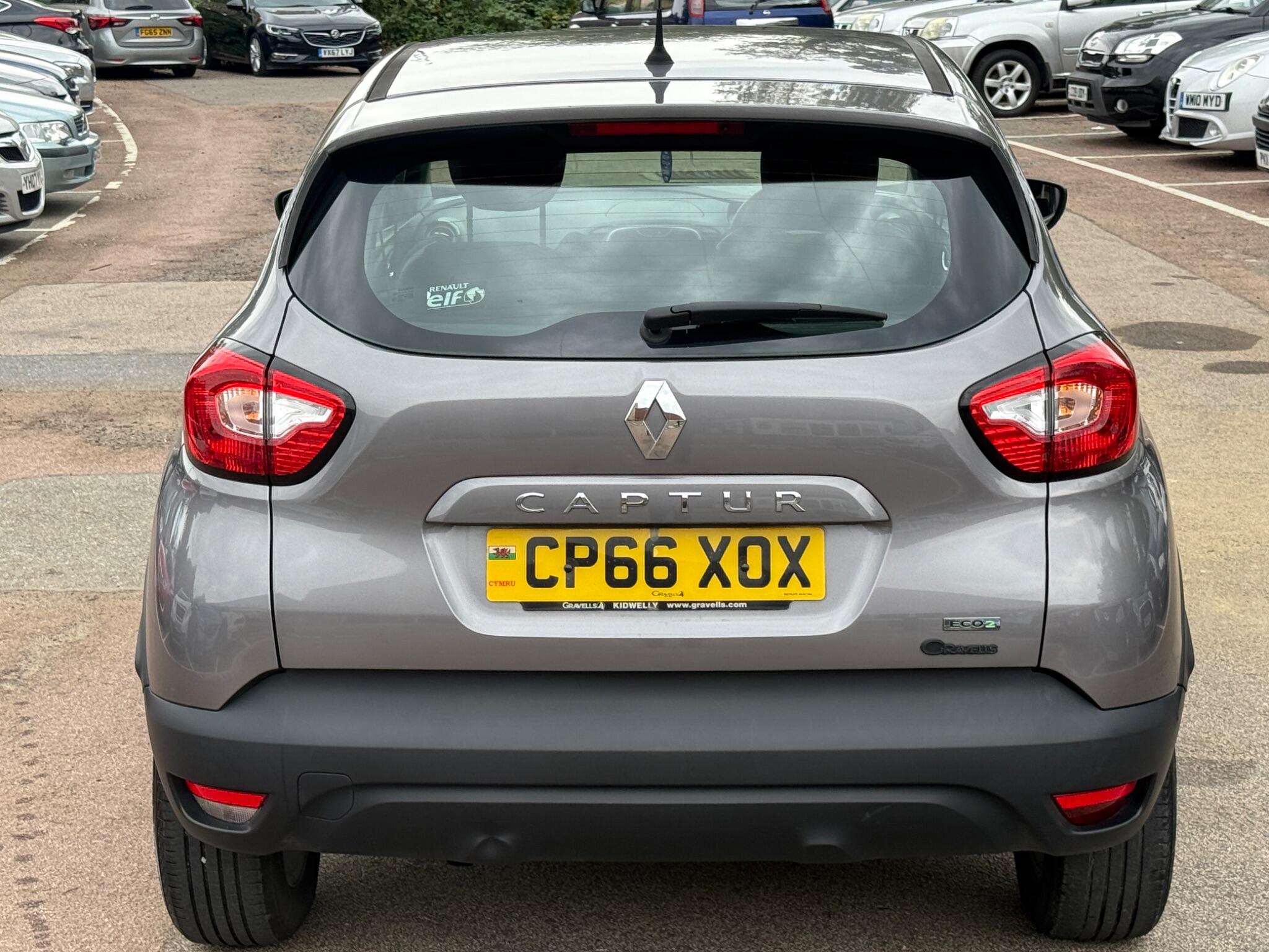 Renault Captur - Image 10