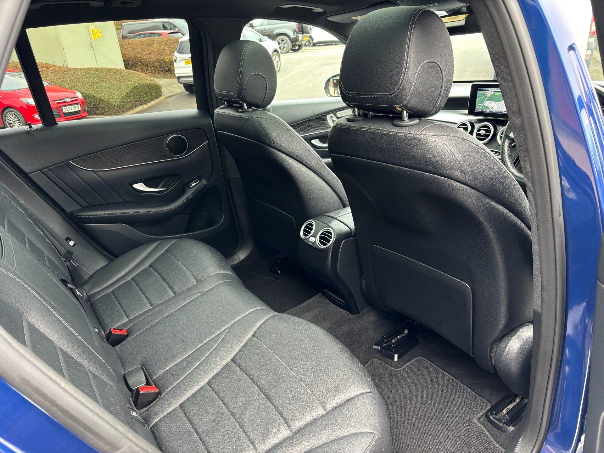 Mercedes-Benz GLC view 33