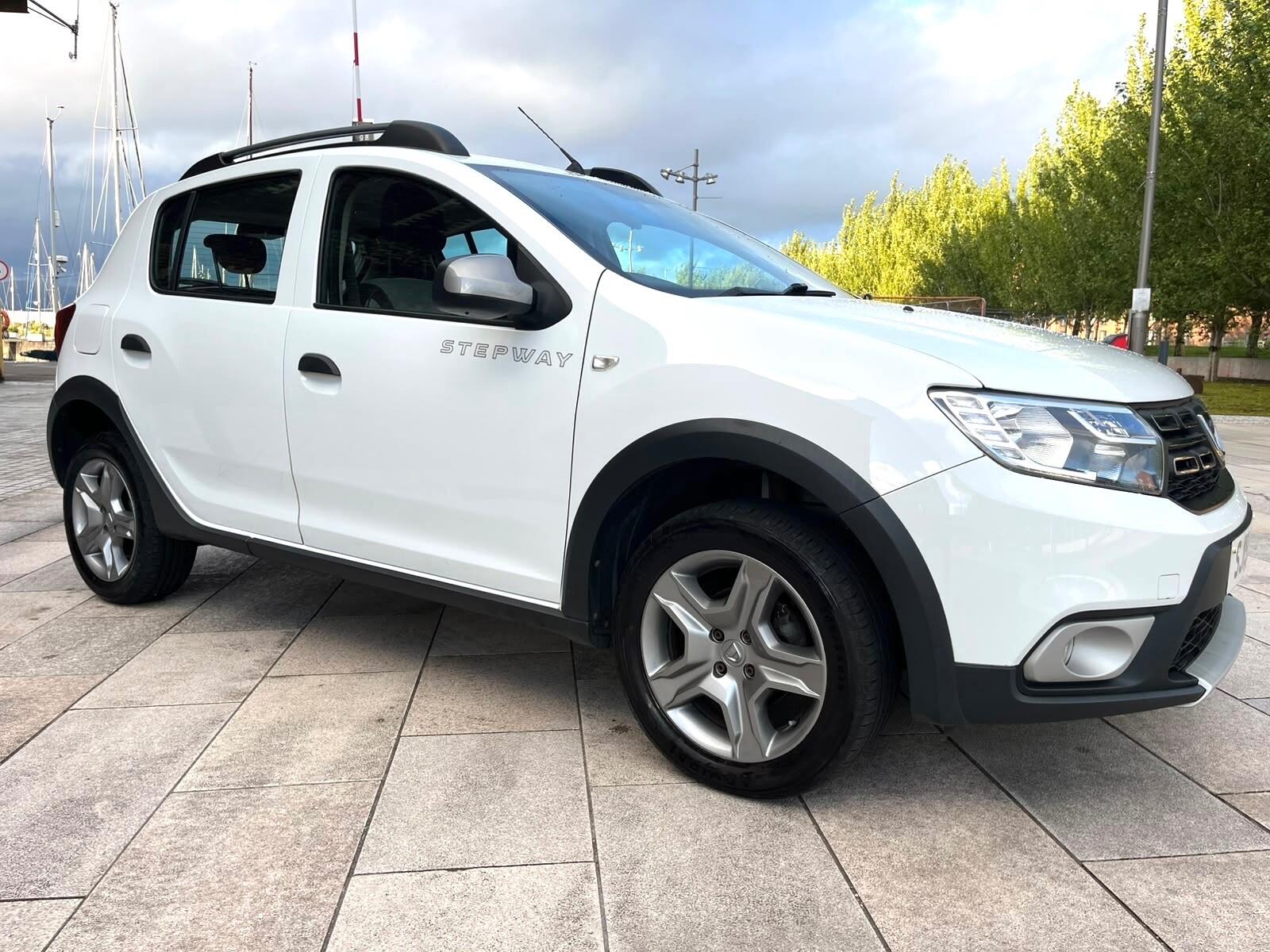 Dacia Sandero view 6