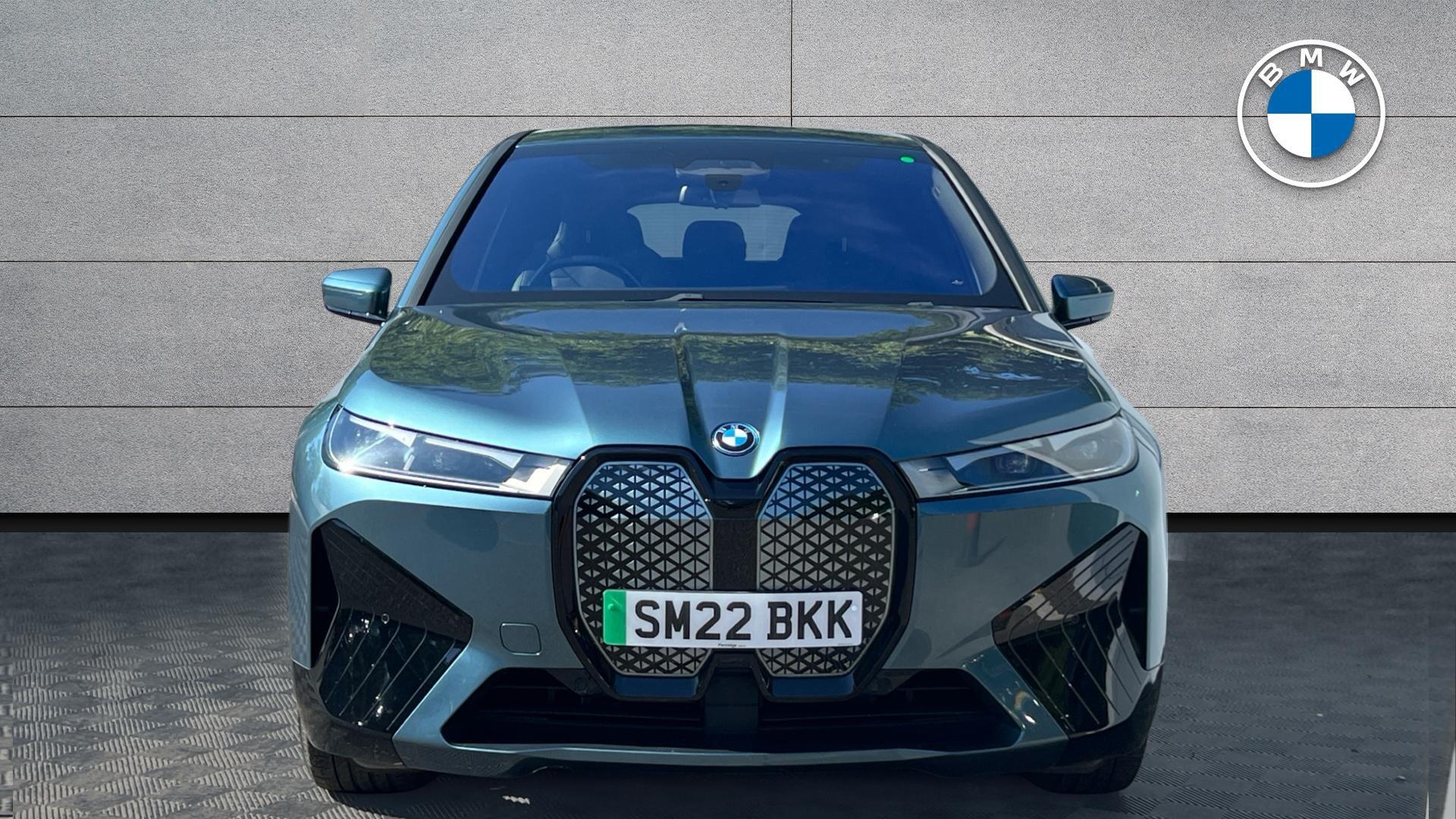 BMW Ix view 16