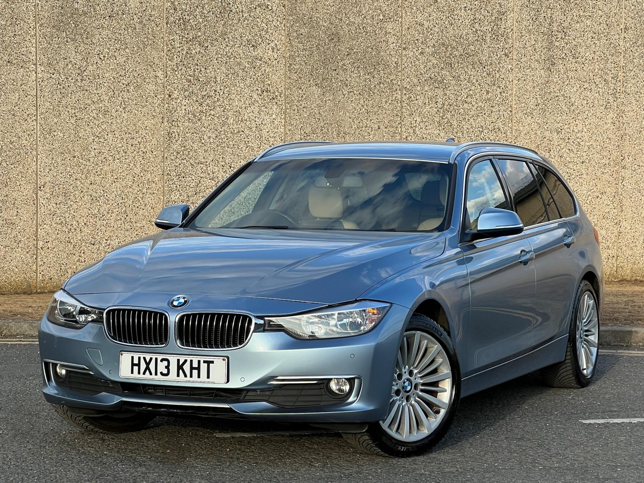BMW 3 Series view 4