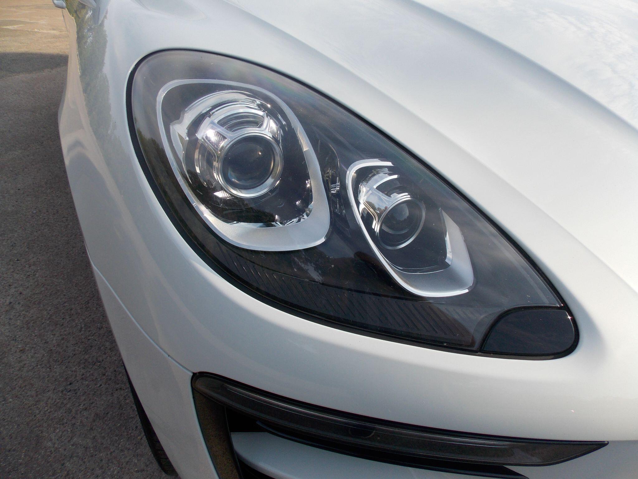 Porsche Macan view 85