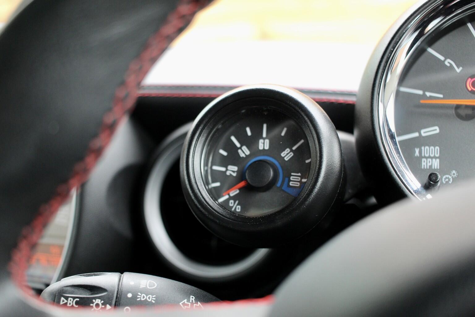Mini Hatch view 16