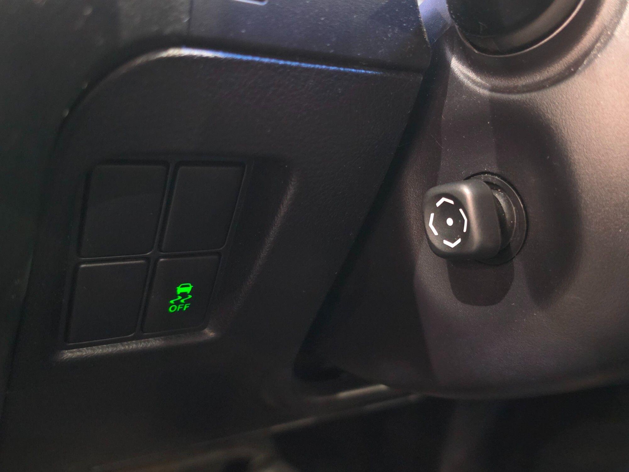 Toyota Land Cruiser view 120