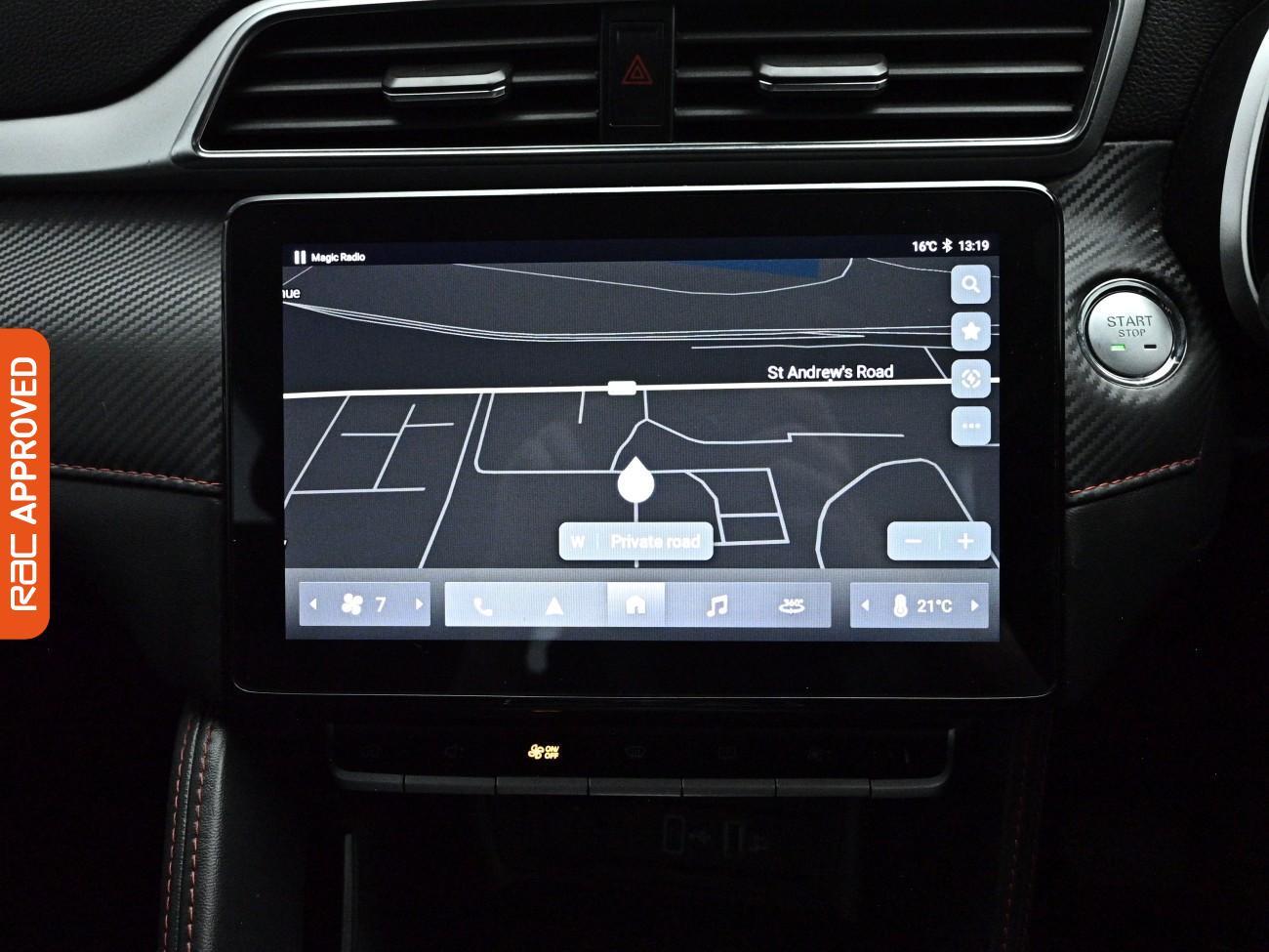 MG ZS view 3