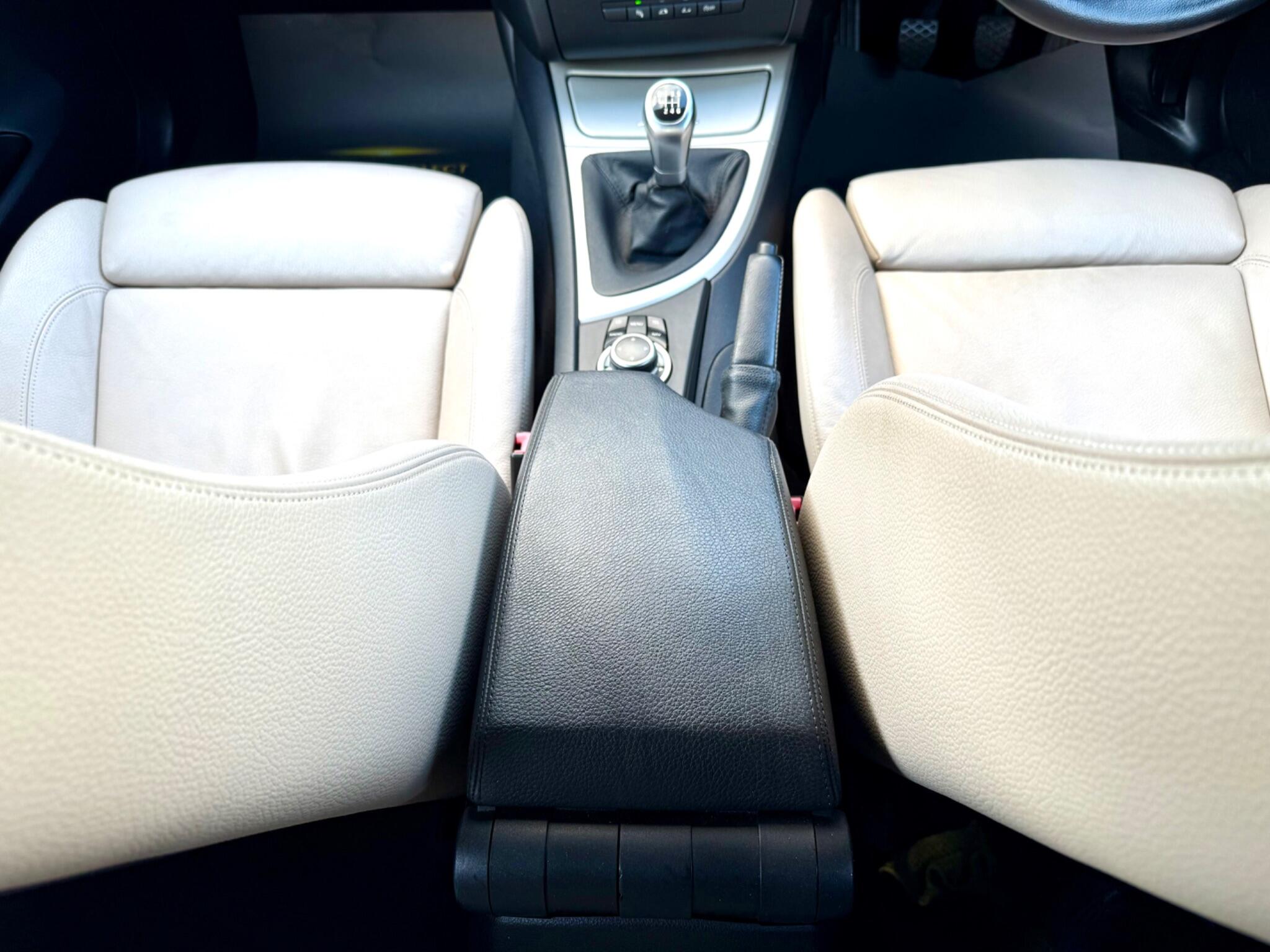 2012 BMW 1 Series image 41
