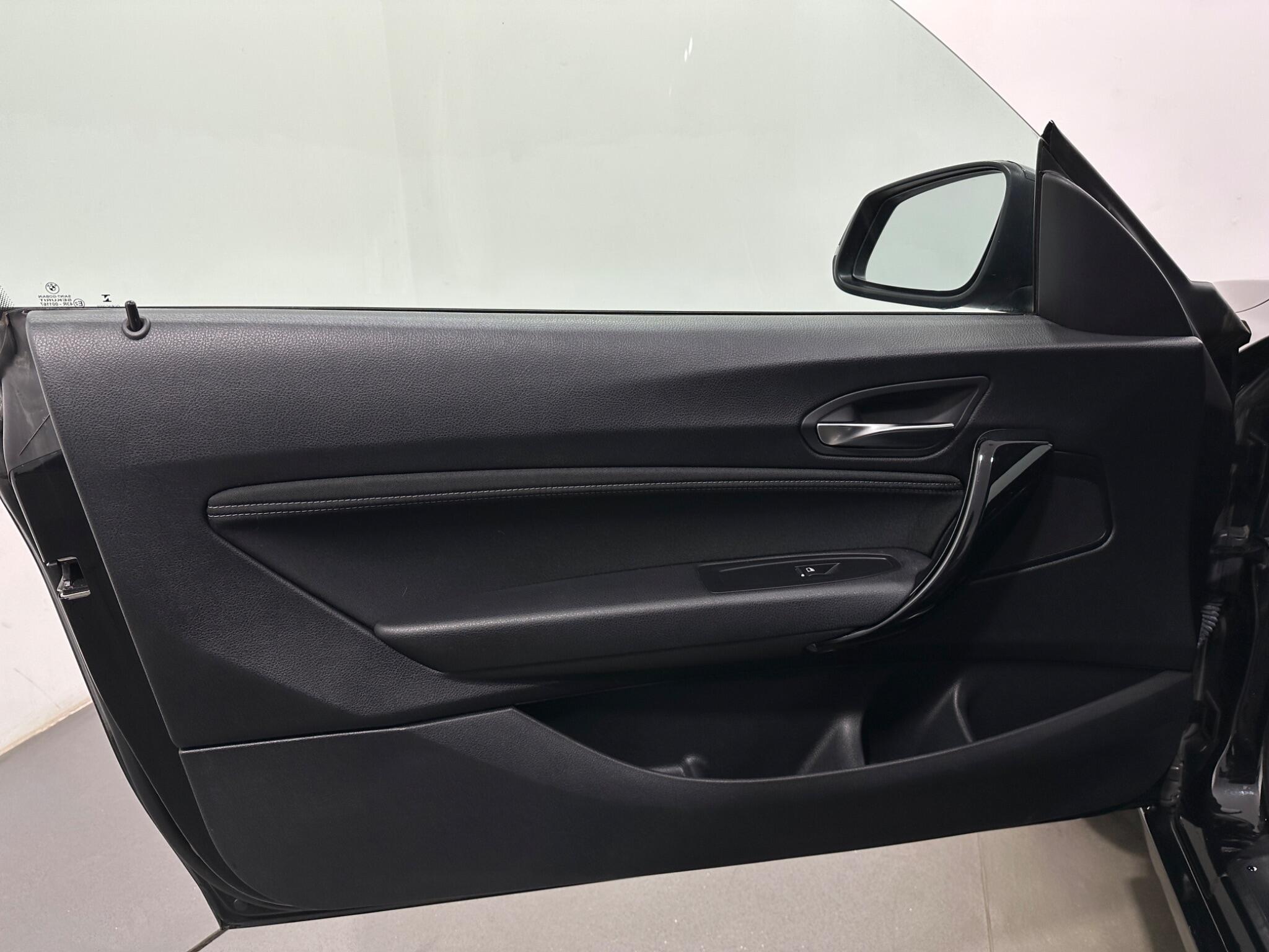 BMW 2 Series view 36