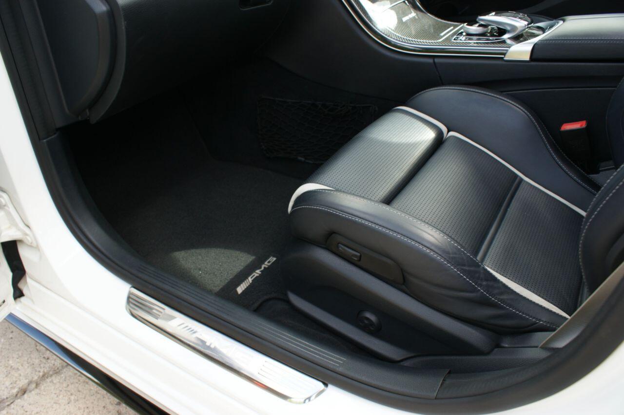 Mercedes-Benz C Class view 30