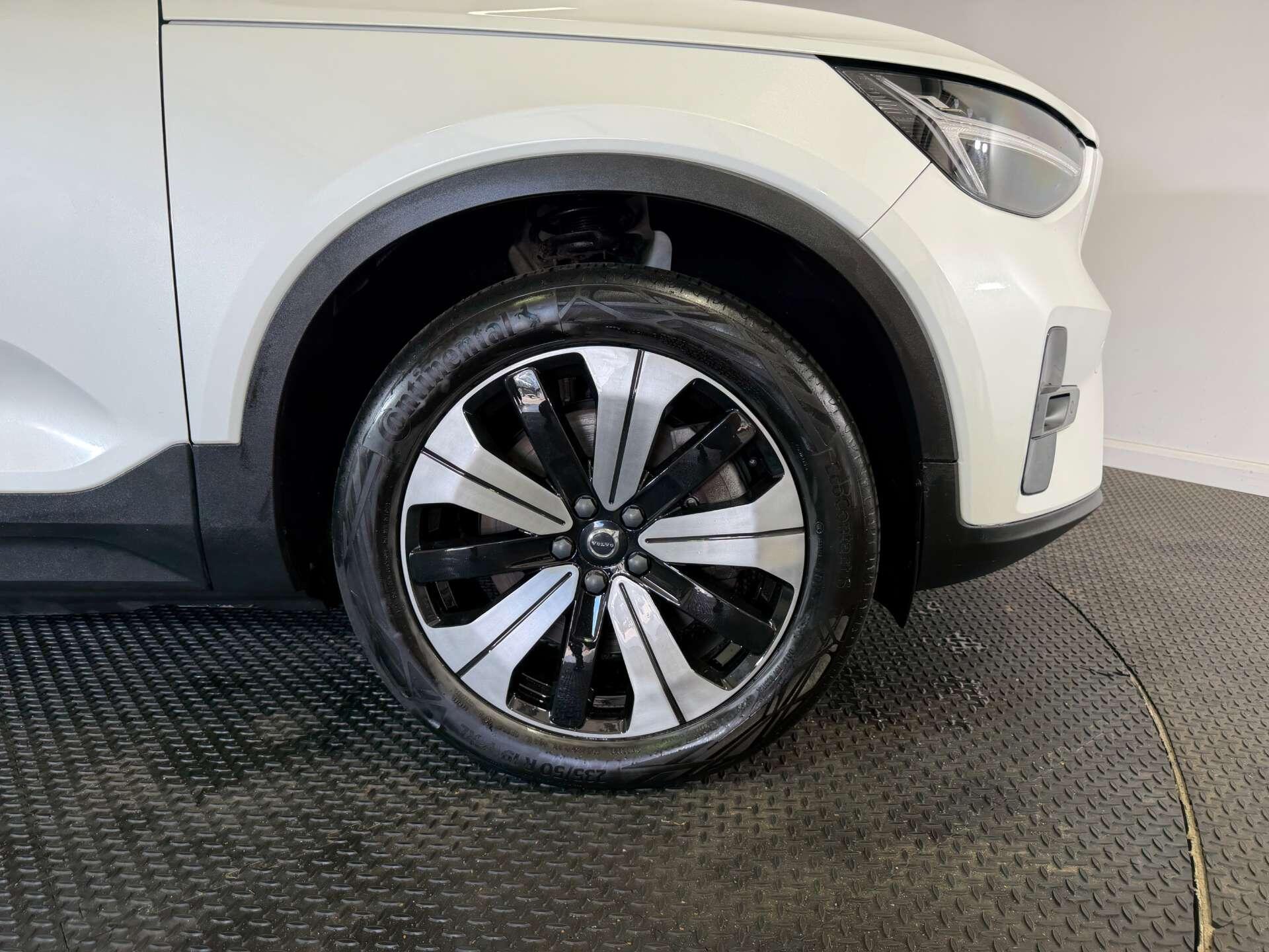 Volvo XC40 view 64
