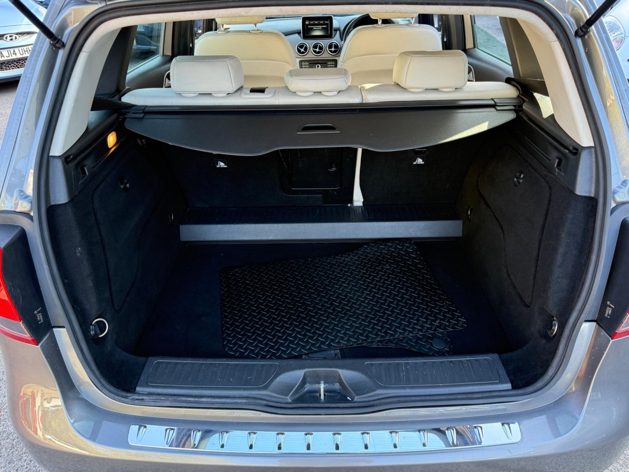Mercedes-Benz B Class - Image 46