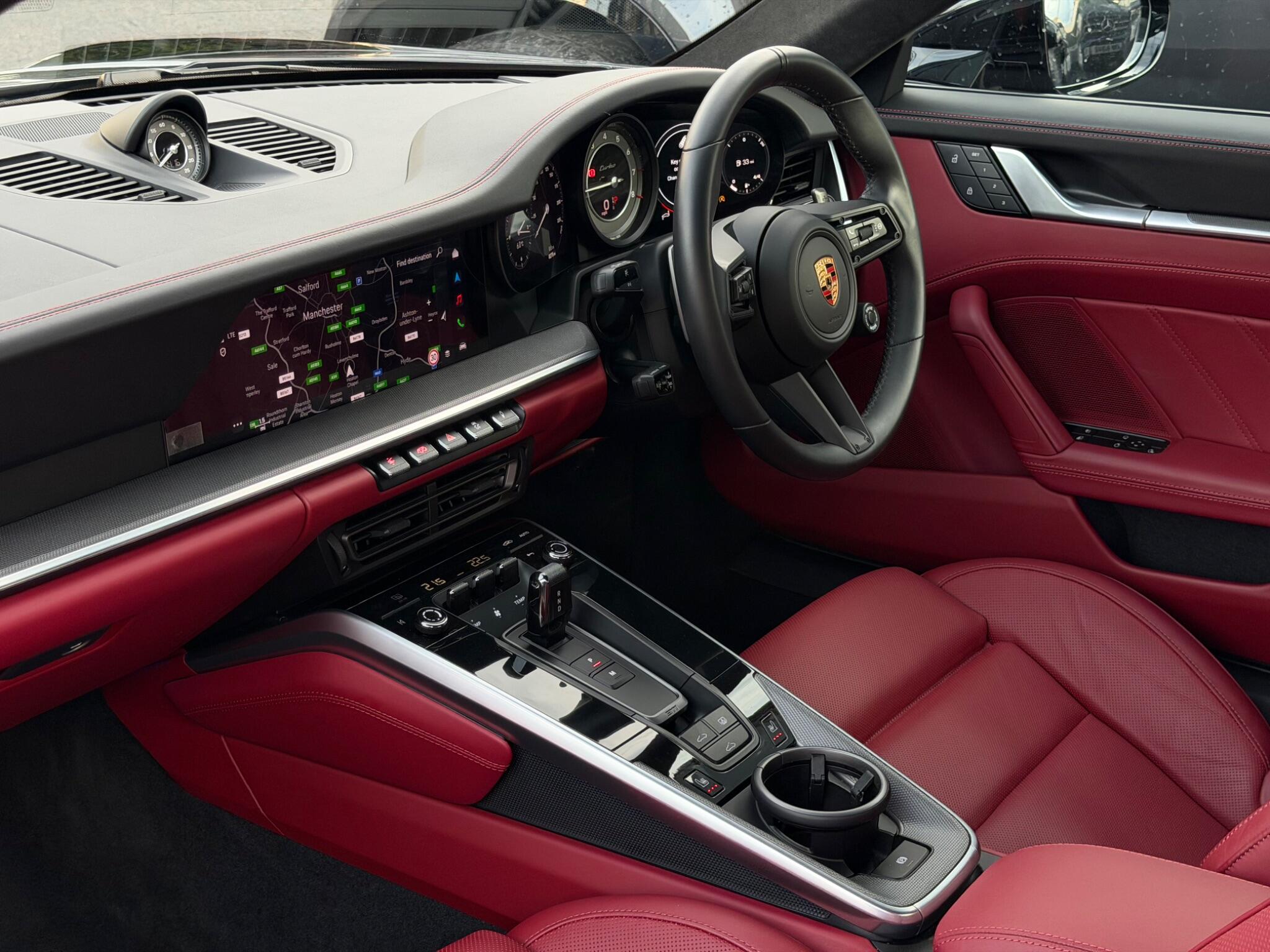 Porsche 911 view 27