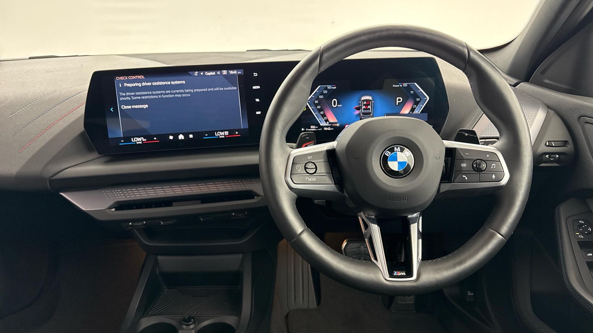 BMW 1 Series view 6