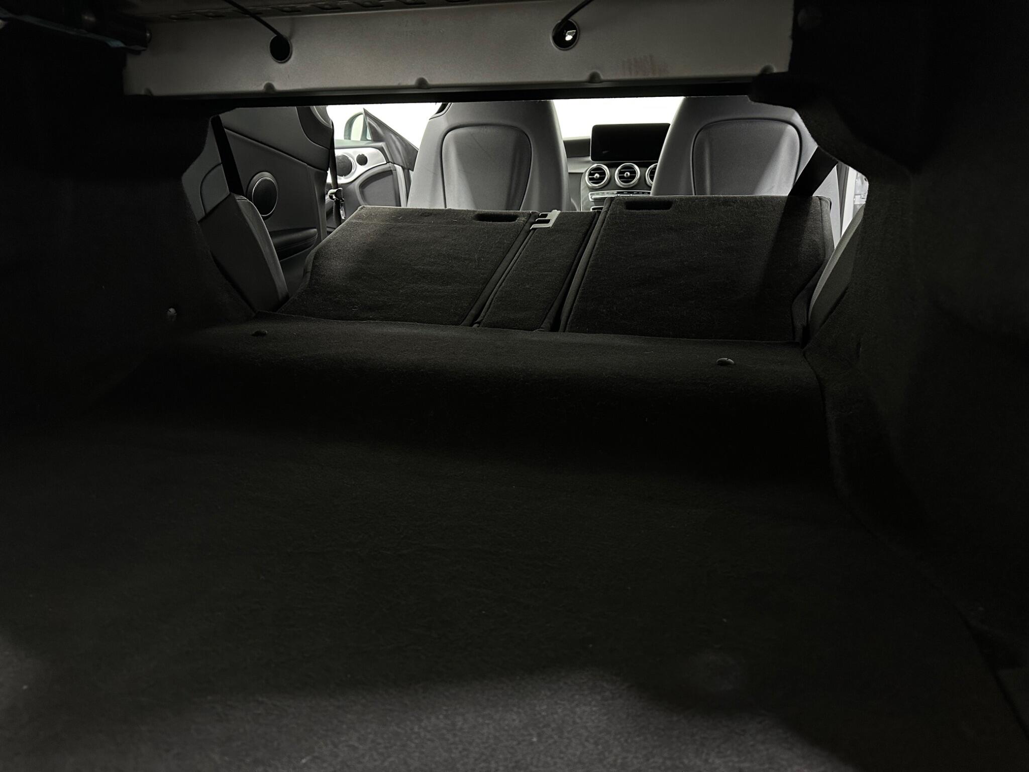 Mercedes-Benz C-Class view 43