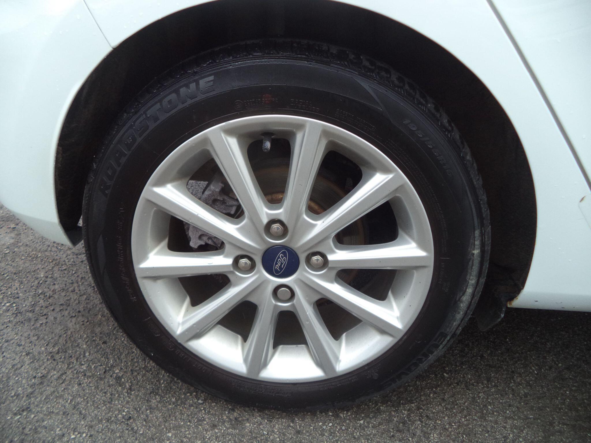 Ford Fiesta view 23