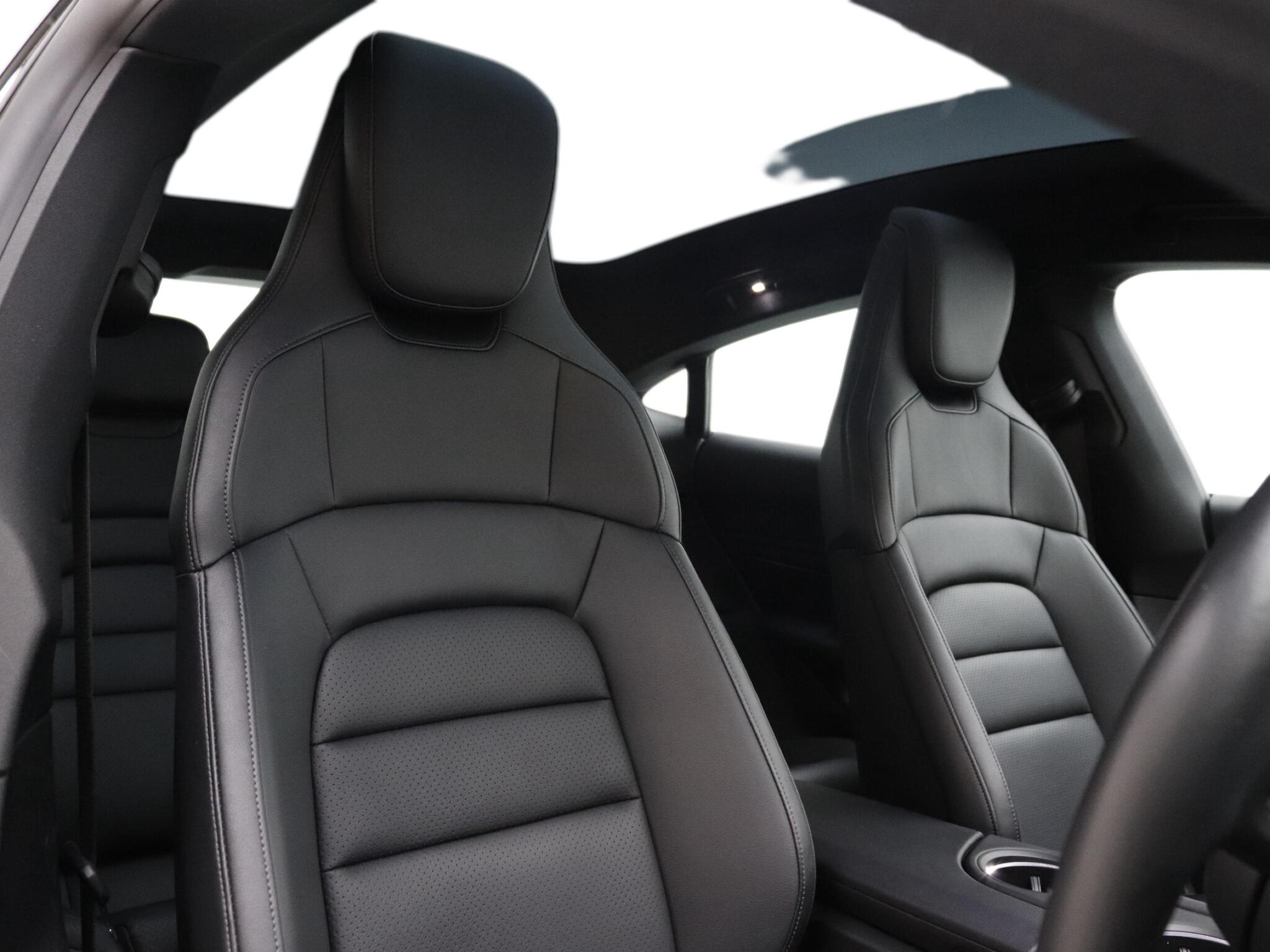 Porsche Taycan view 14