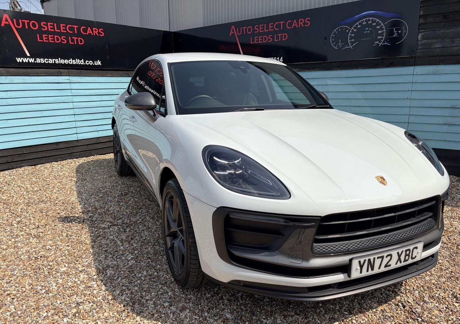 Porsche Macan view 54