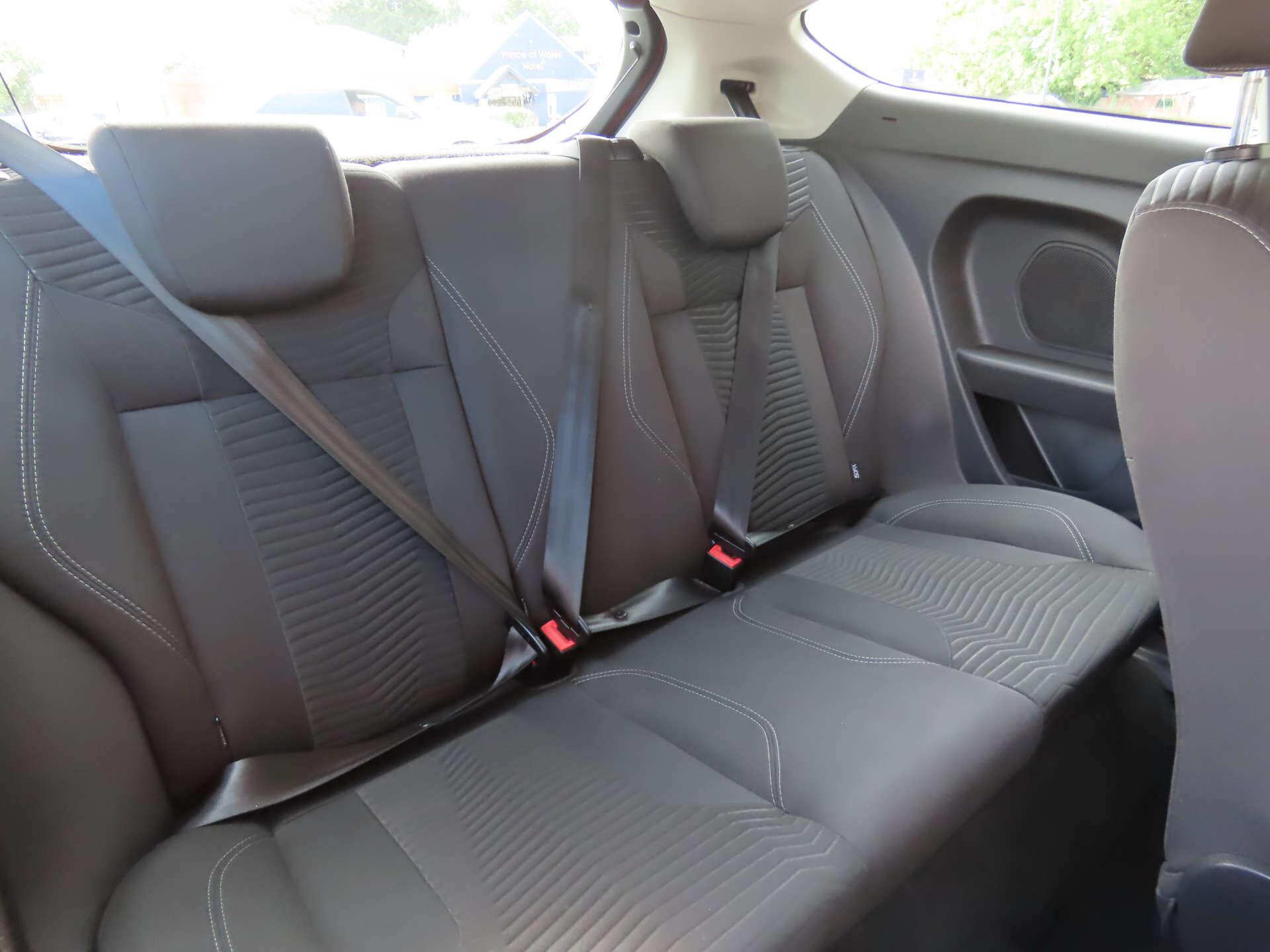Ford Fiesta view 9