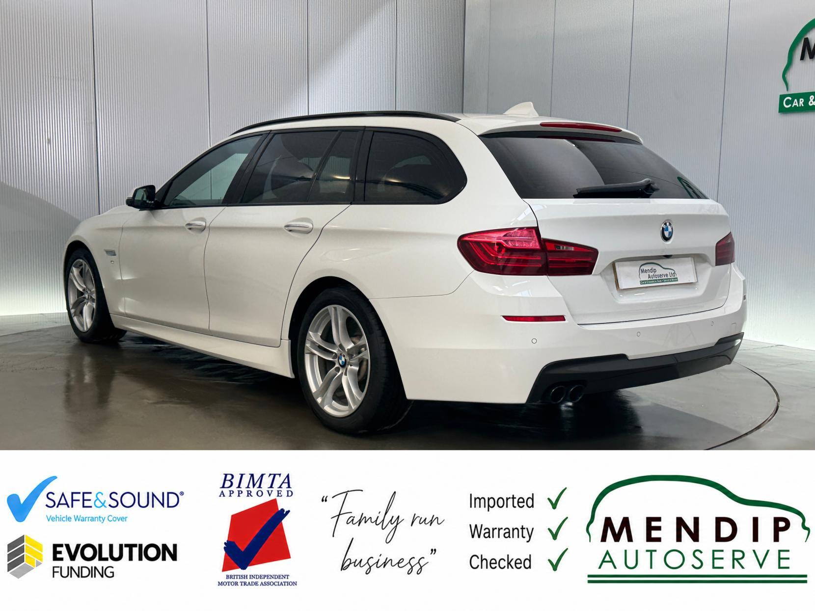 BMW 5 Series view 12