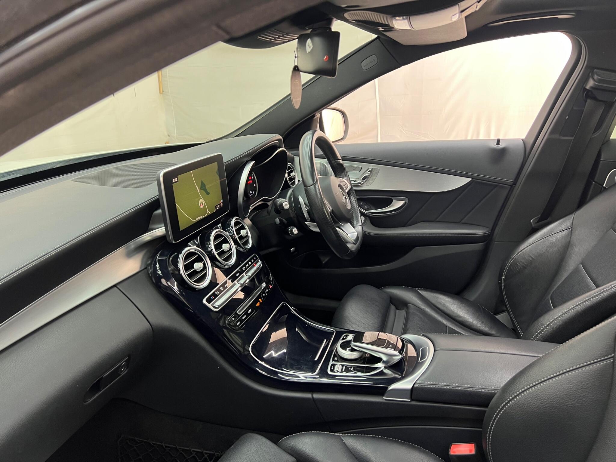 Mercedes-Benz C Class view 48